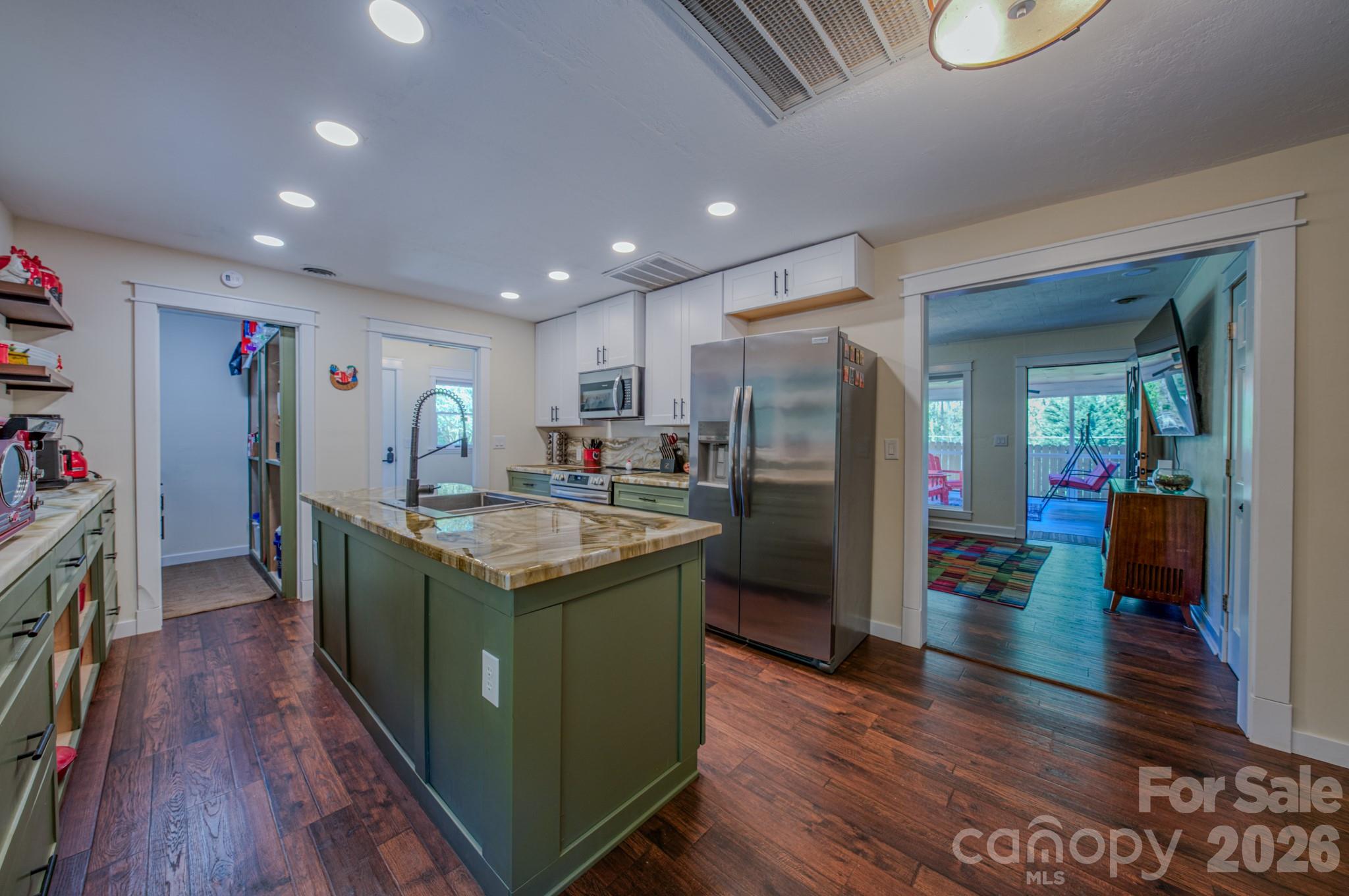 176 Sunny Street — Marion
