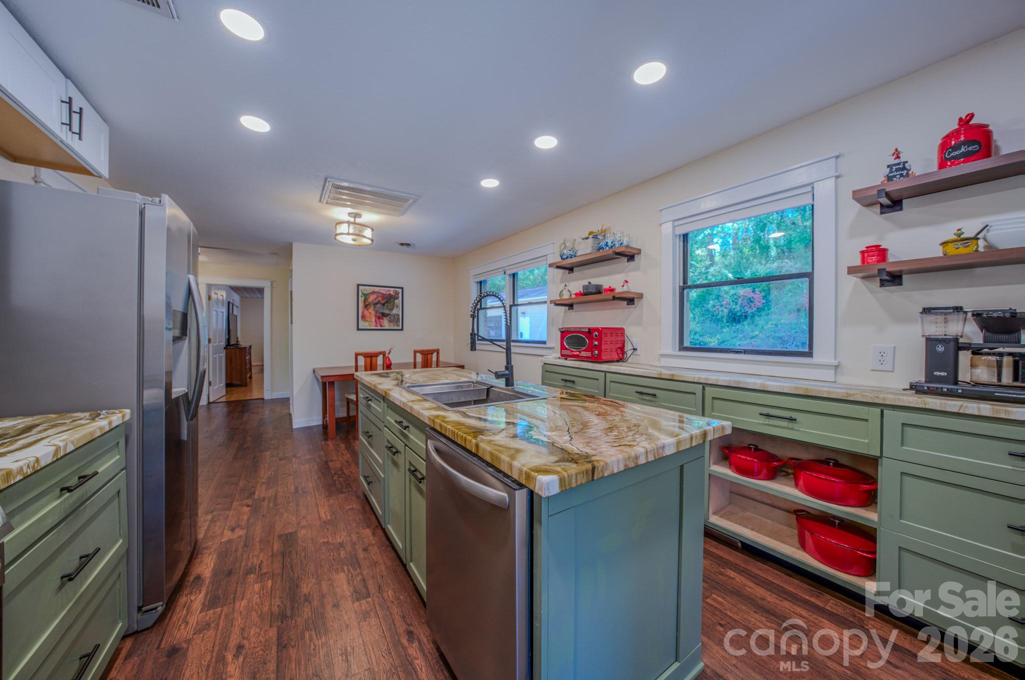 176 Sunny Street — Marion