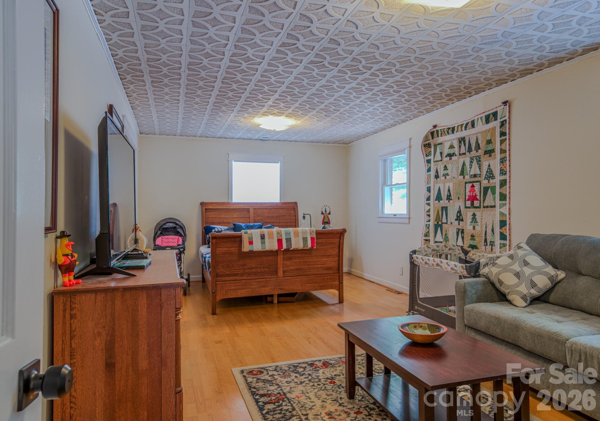176 Sunny Street — Marion