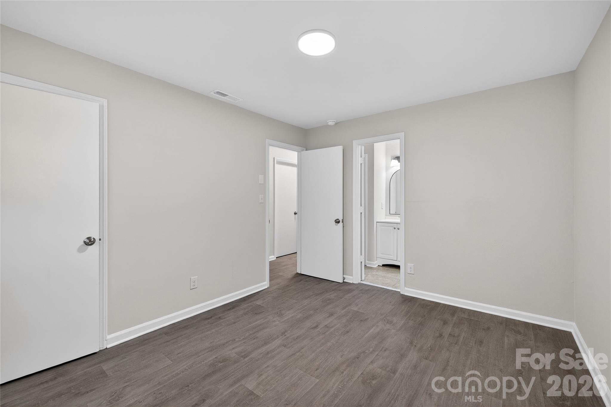5143 Delivau Drive — Charlotte