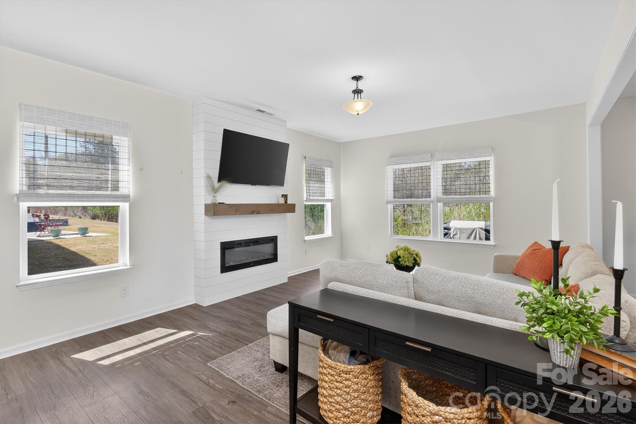 6455 Kinder Lane — Lancaster