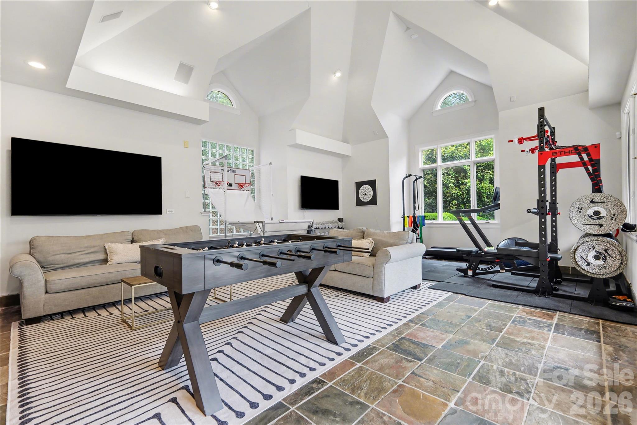 6312 Mitchell Hollow Road — Charlotte