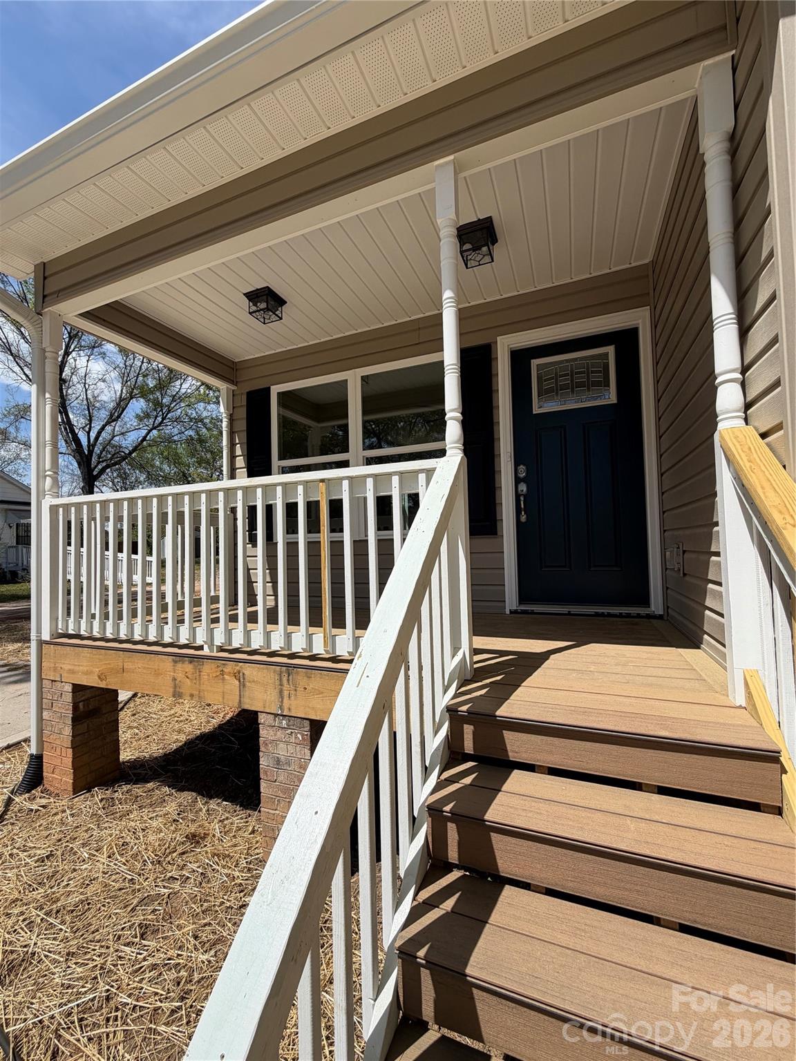 657 Still Street — Chester