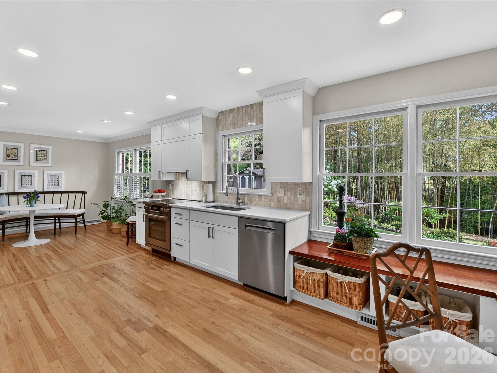 2818 Hinsdale Street — Charlotte