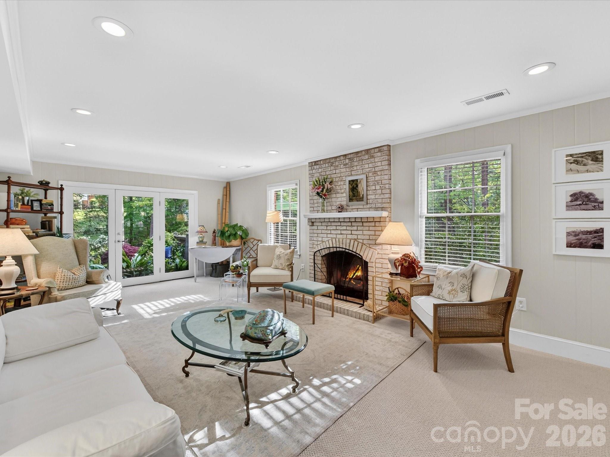 2818 Hinsdale Street — Charlotte