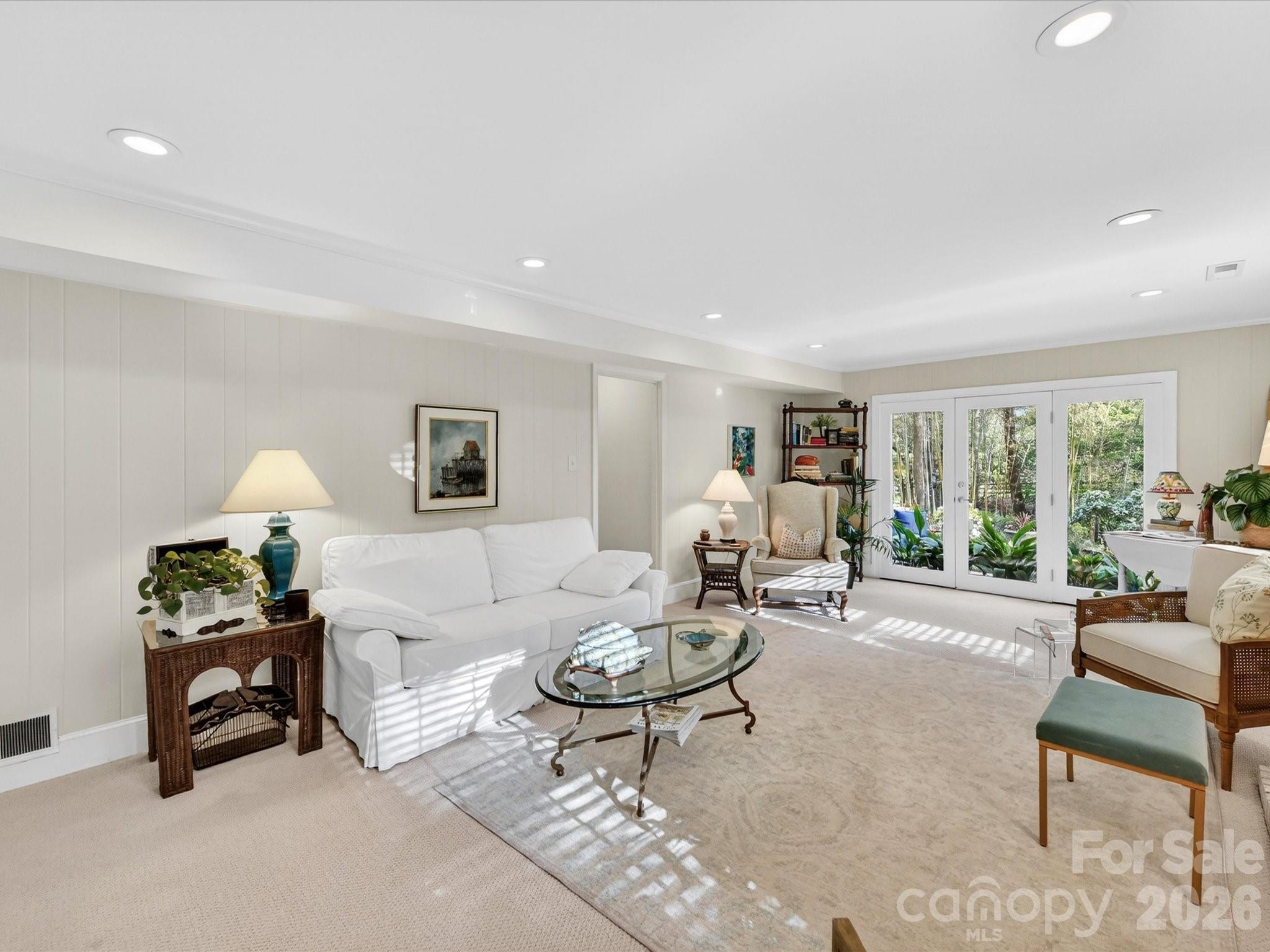2818 Hinsdale Street — Charlotte