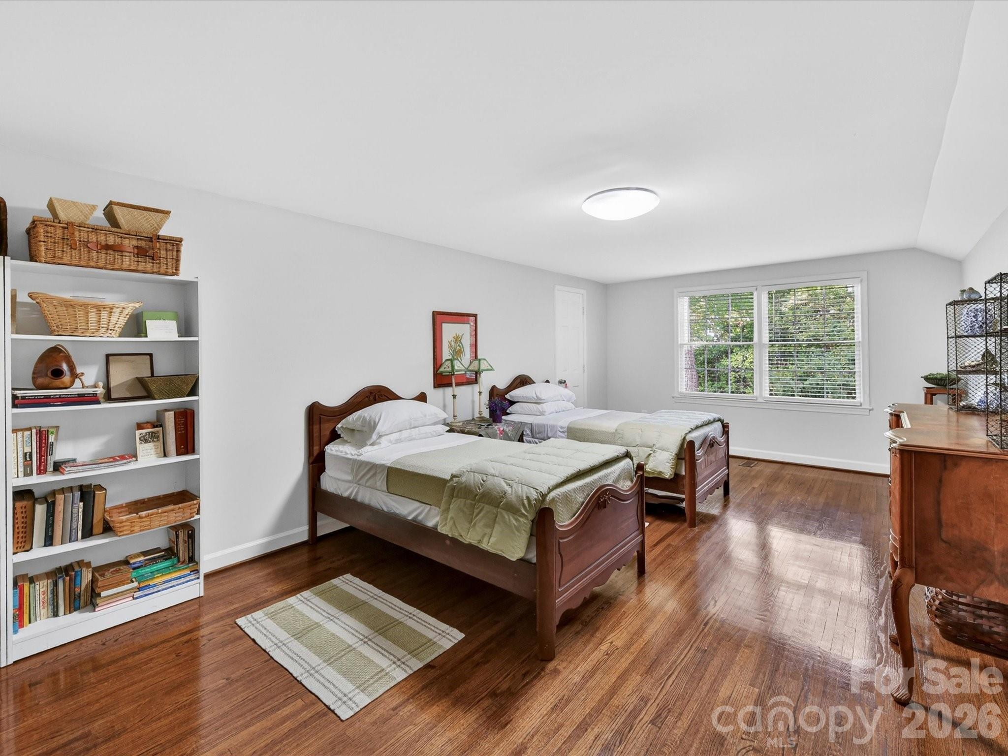 2818 Hinsdale Street — Charlotte