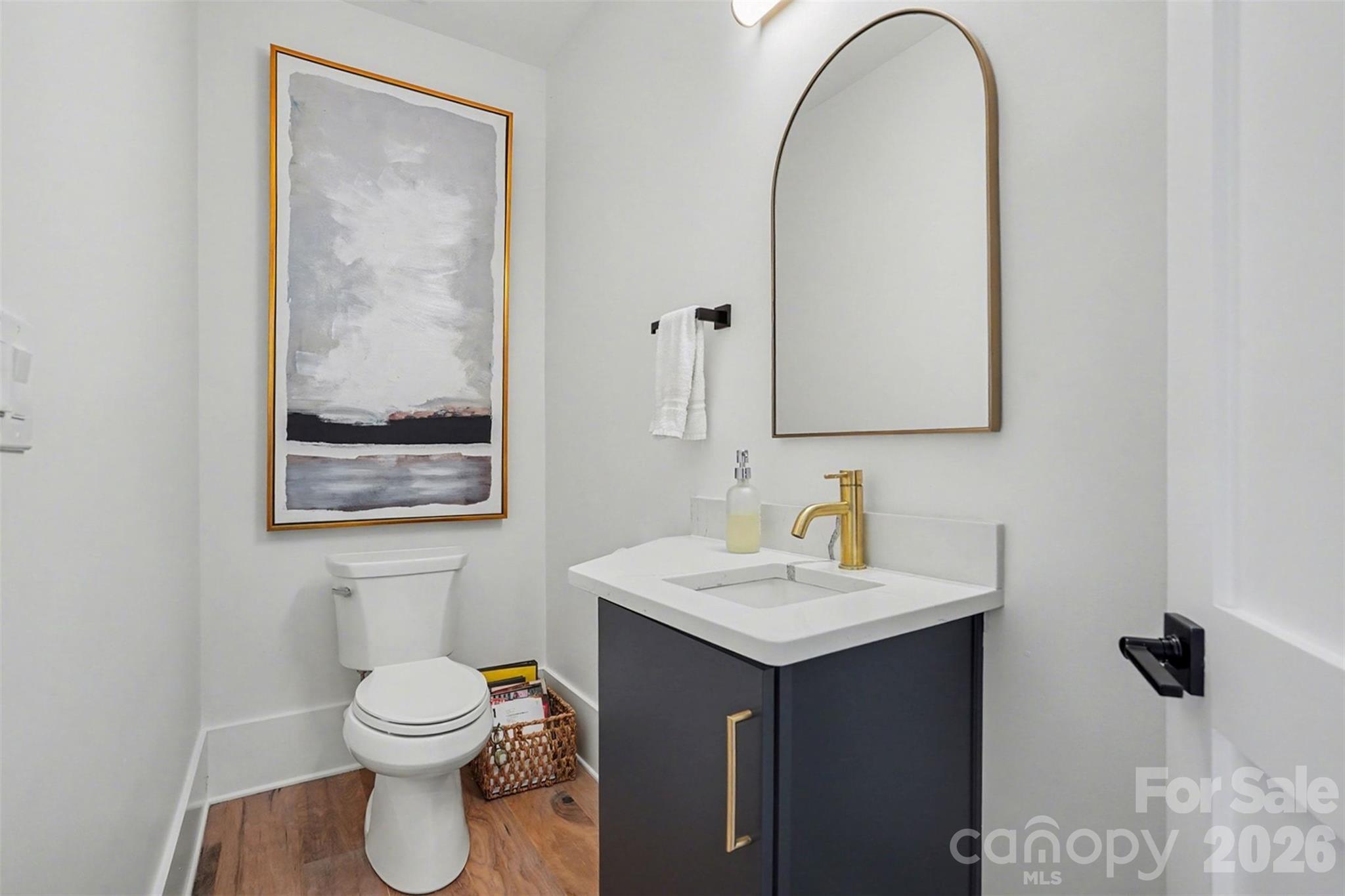 915 Laurel Creek Lane — Charlotte