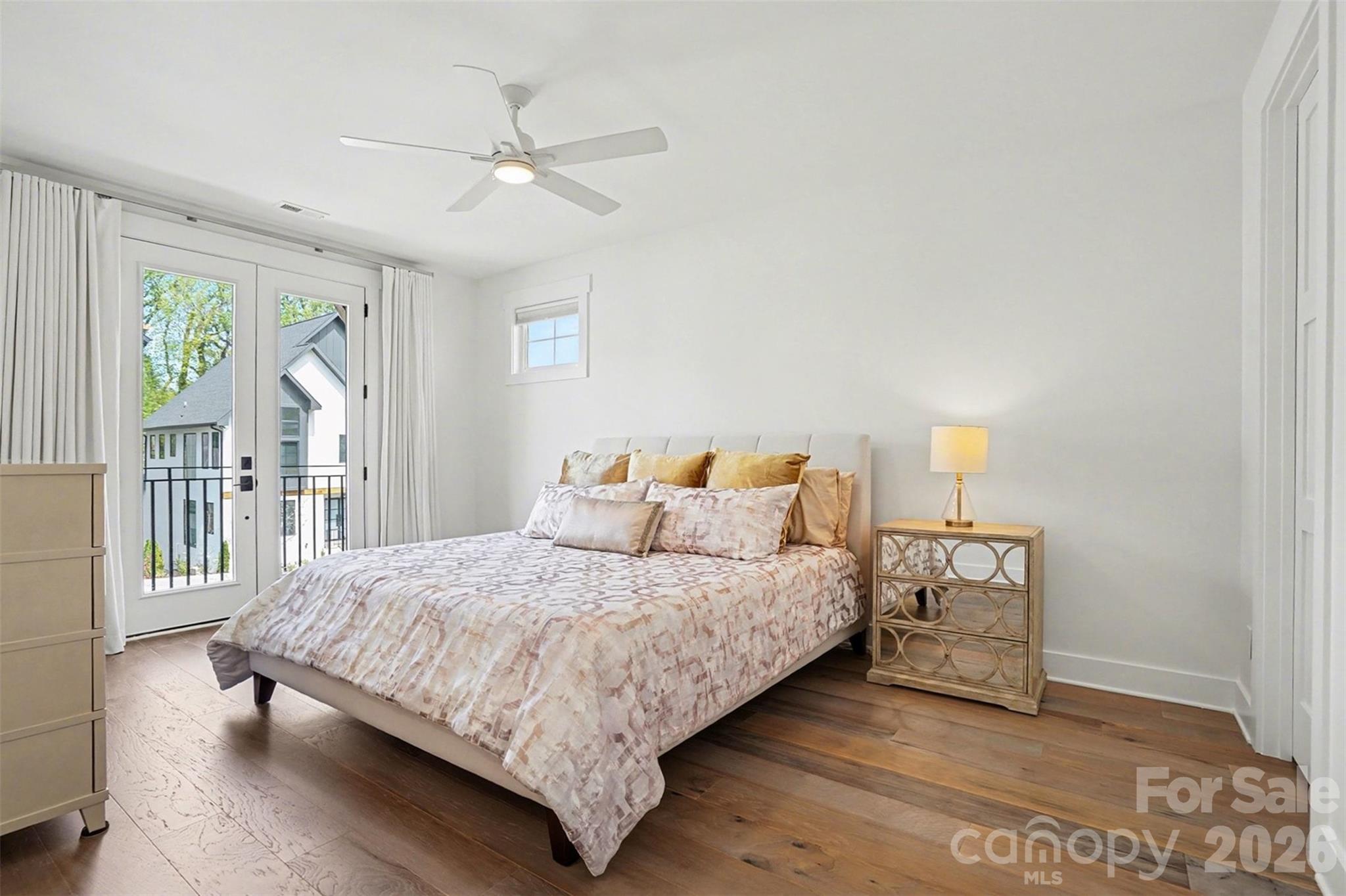 915 Laurel Creek Lane — Charlotte