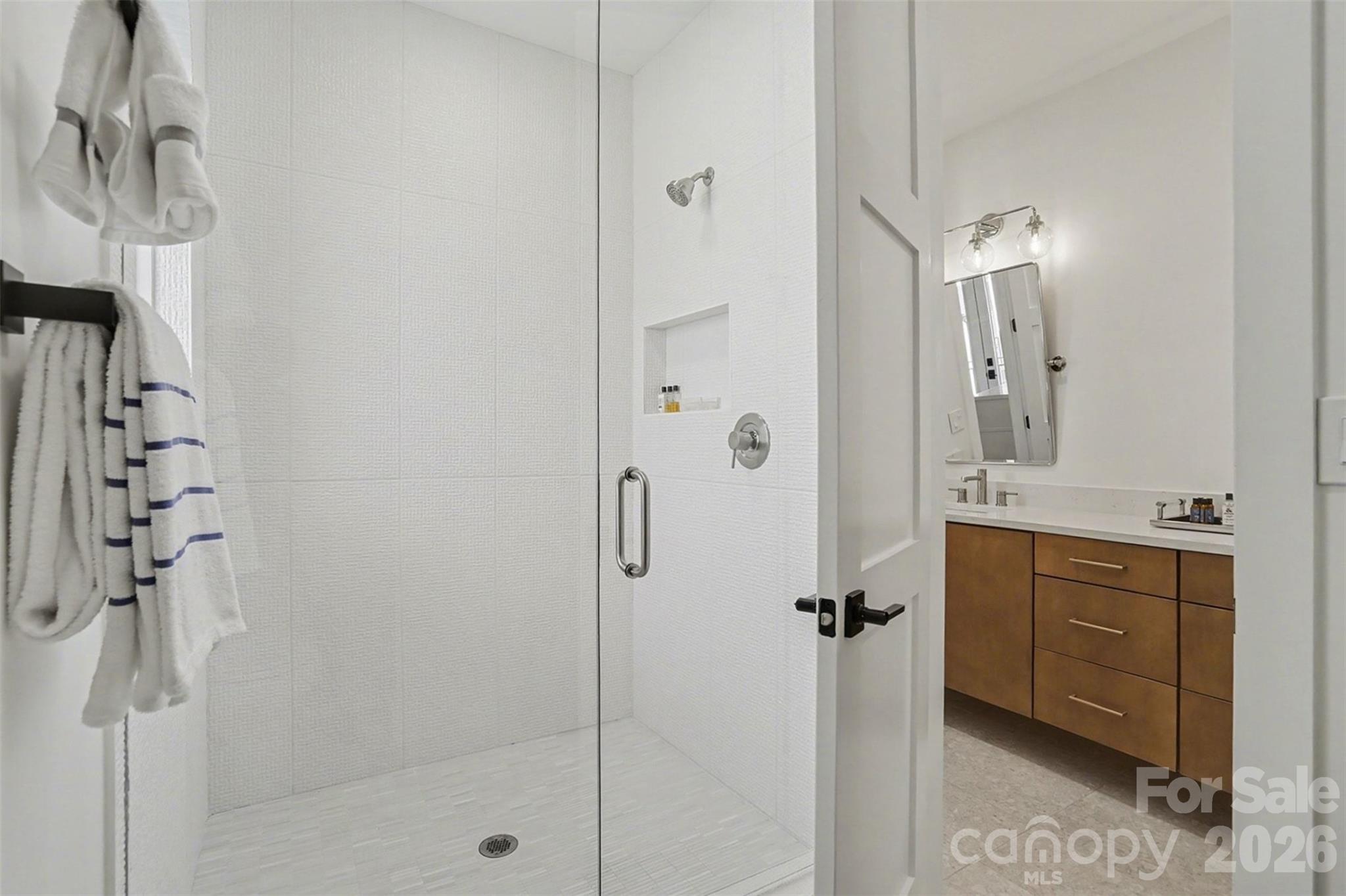 915 Laurel Creek Lane — Charlotte