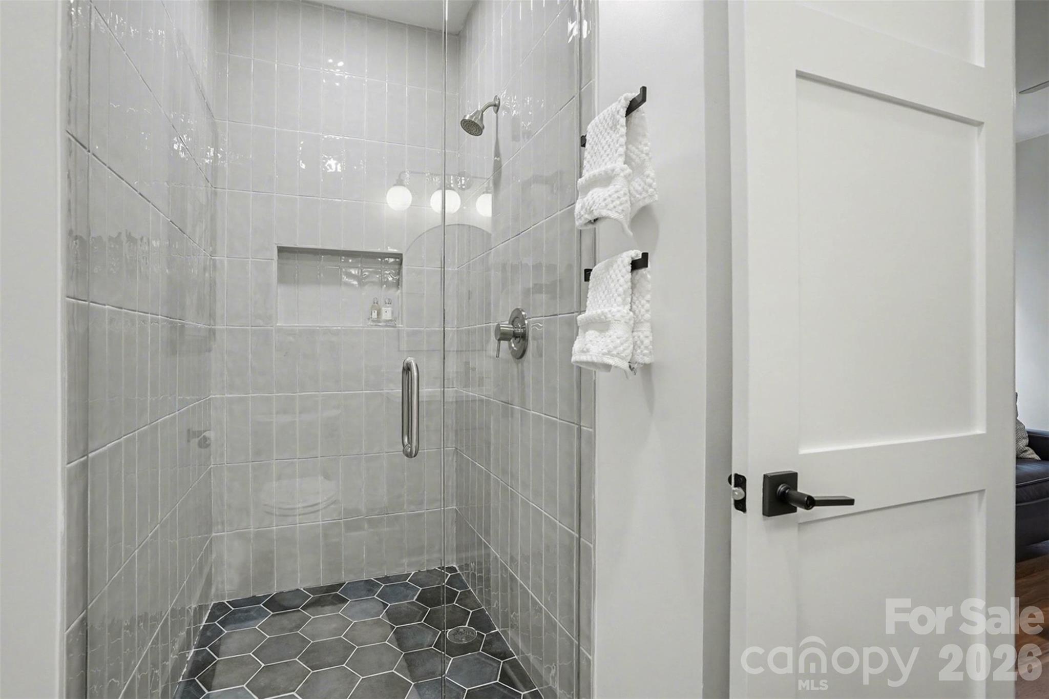 915 Laurel Creek Lane — Charlotte
