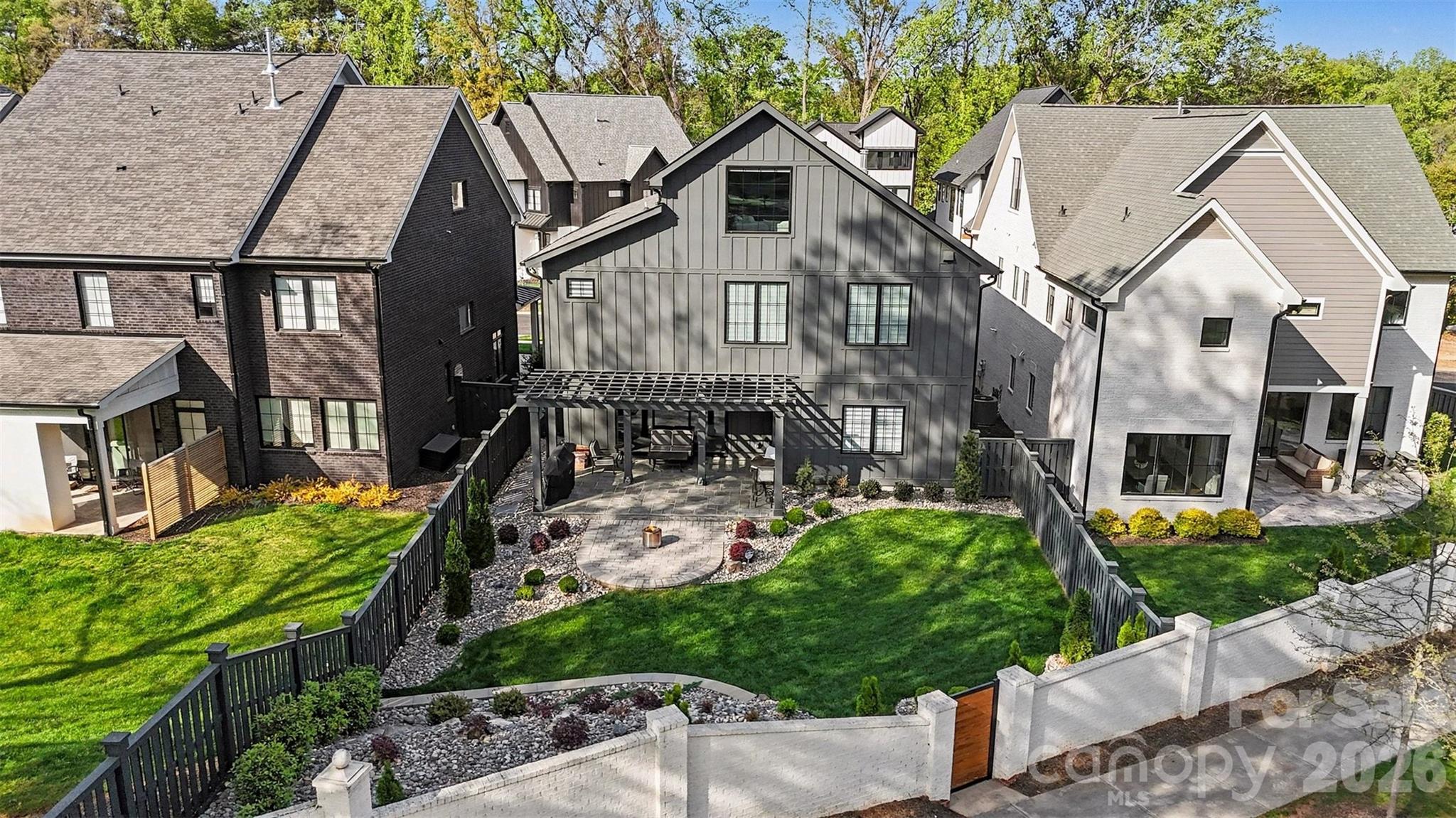 915 Laurel Creek Lane — Charlotte