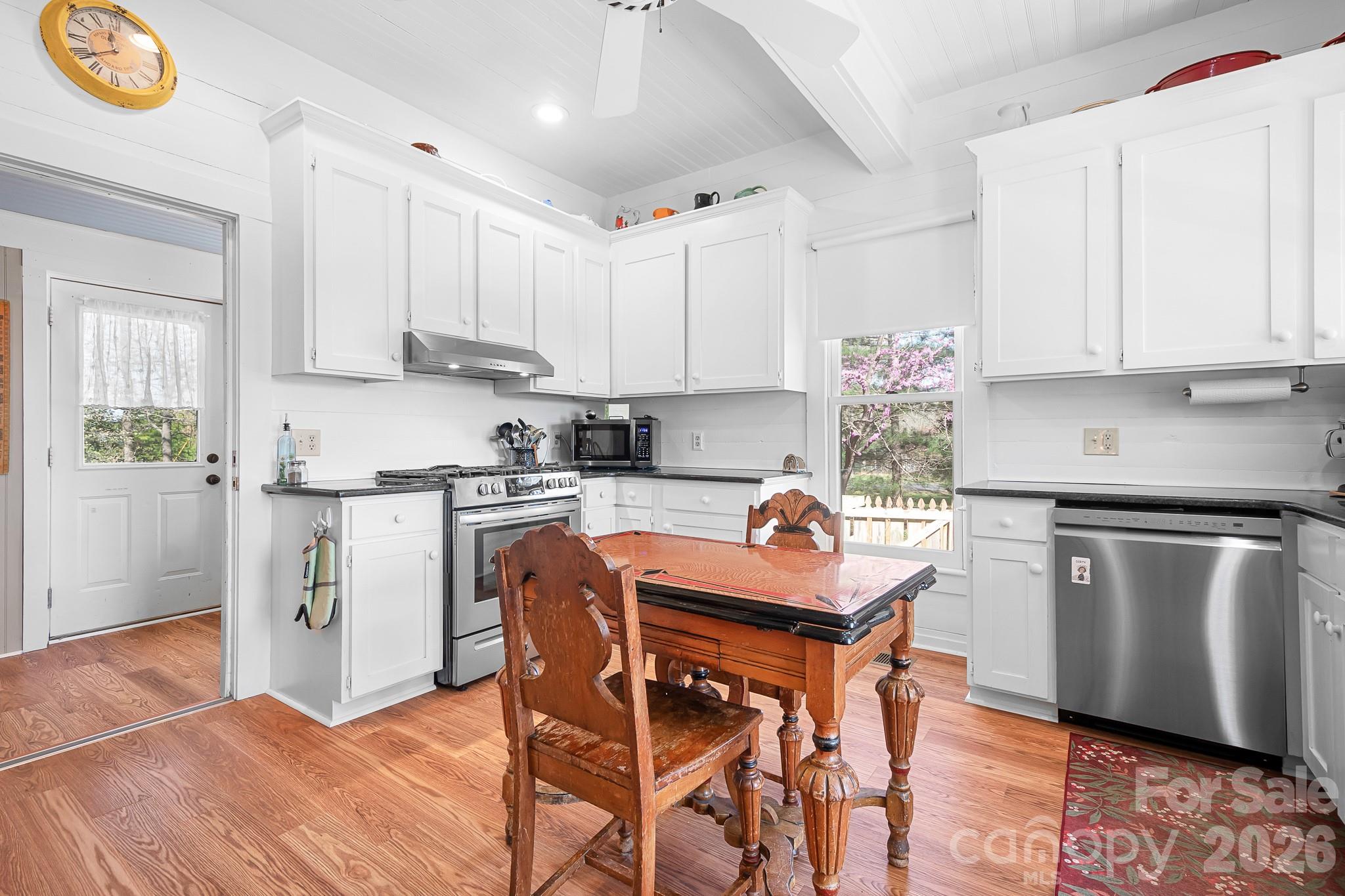 1315 Scotts Creek Road — Statesville