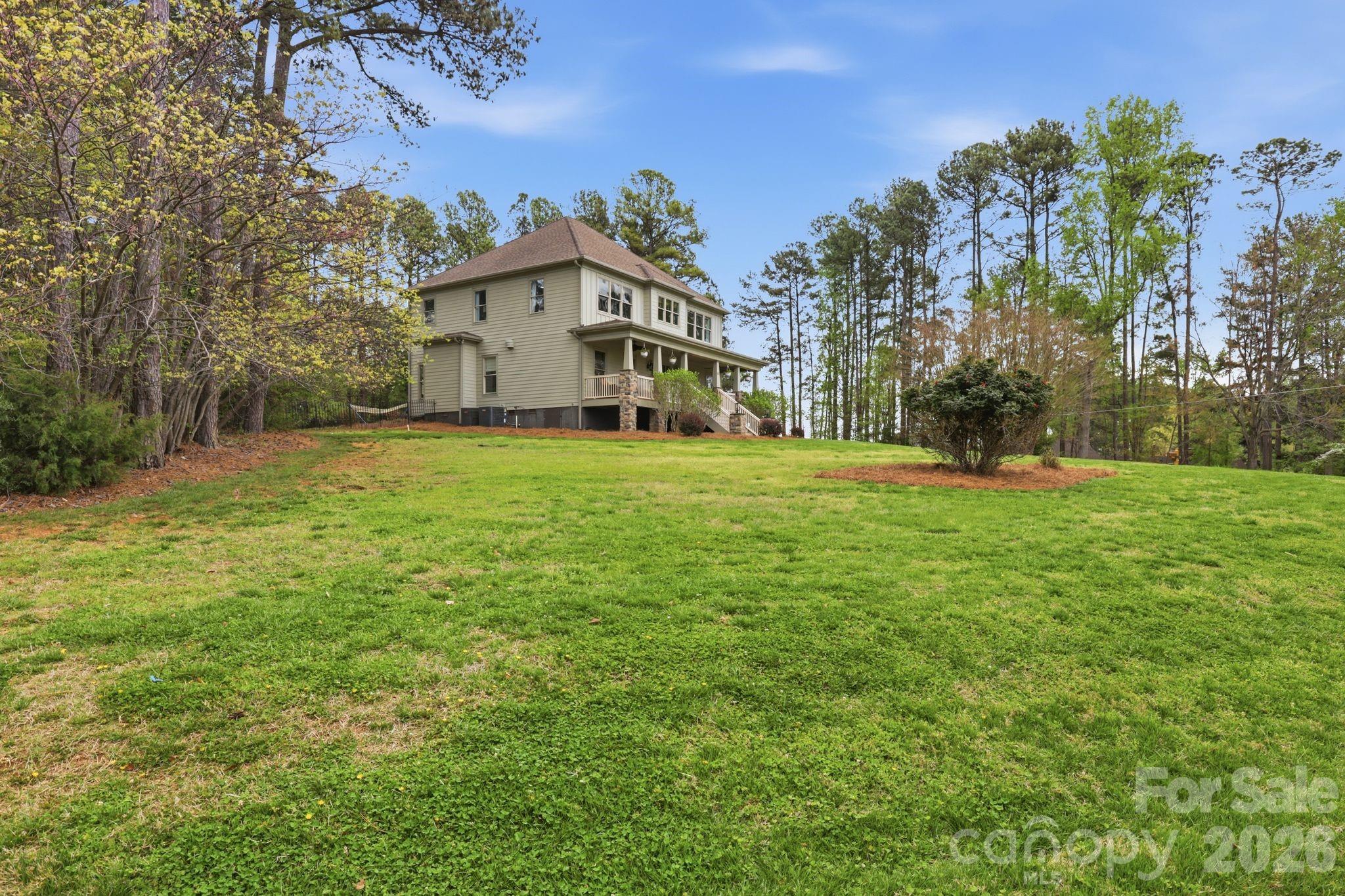151 Yellow Jacket Circle — Mooresville
