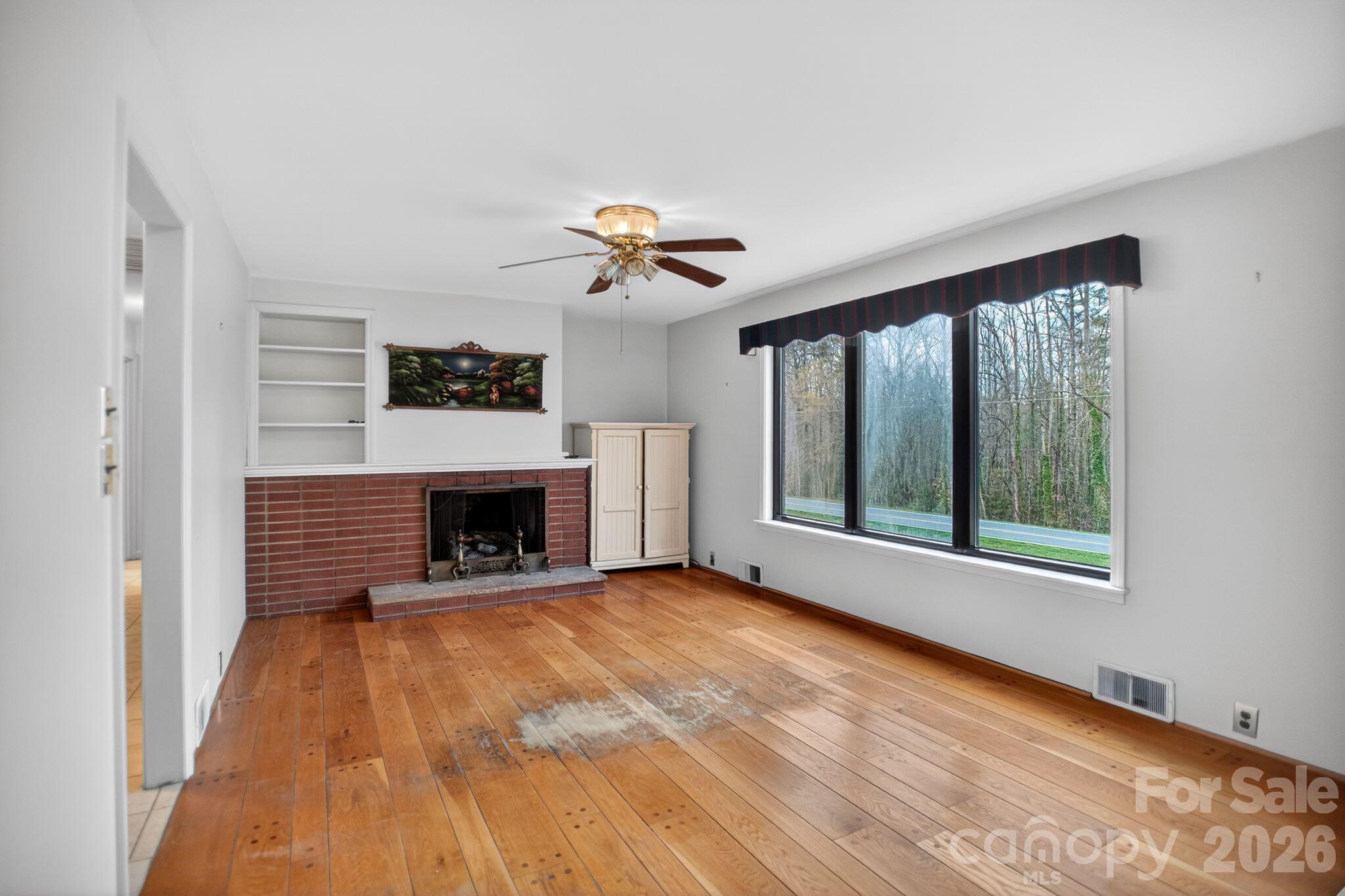 4783 Calico Road — Lenoir