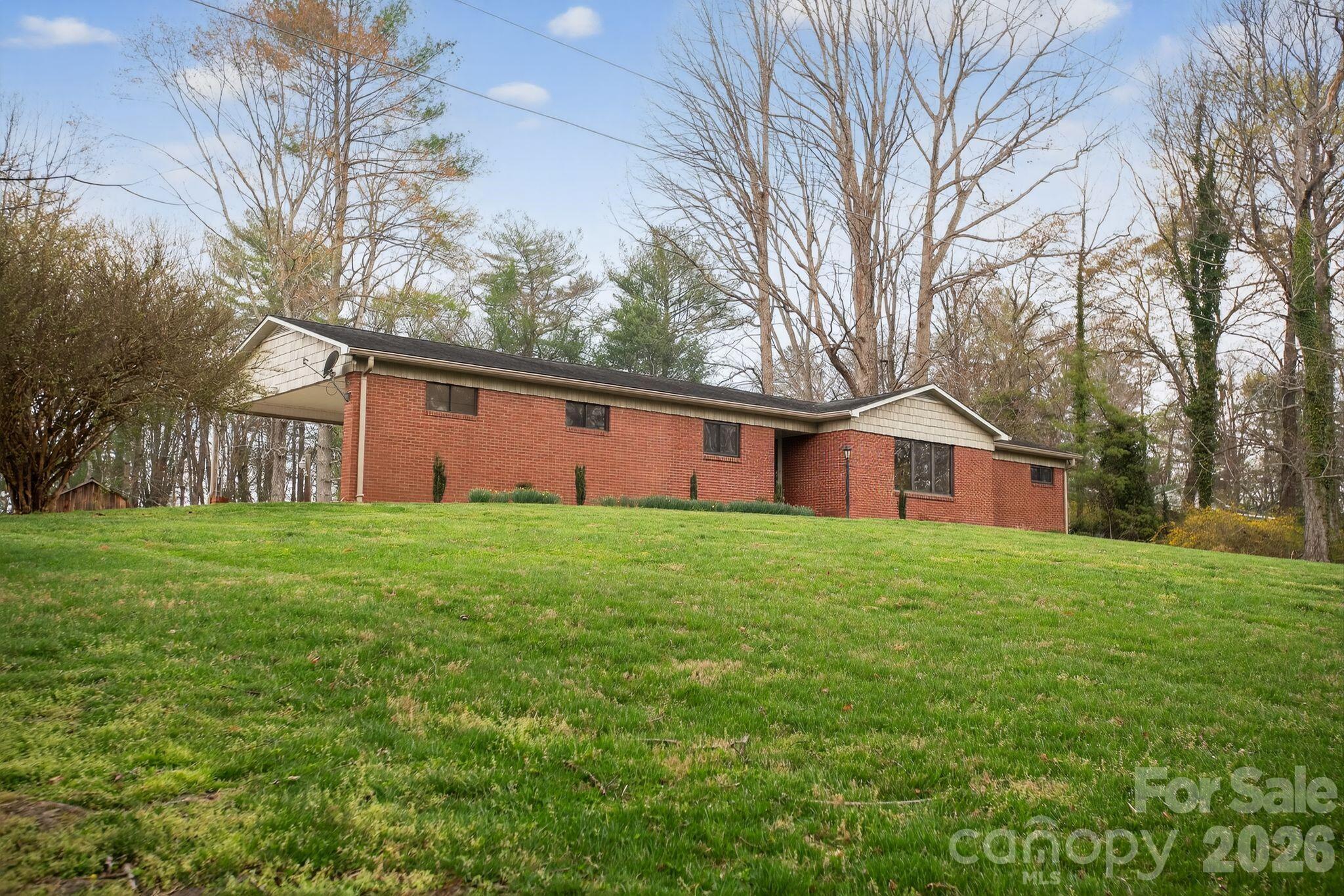 4783 Calico Road — Lenoir