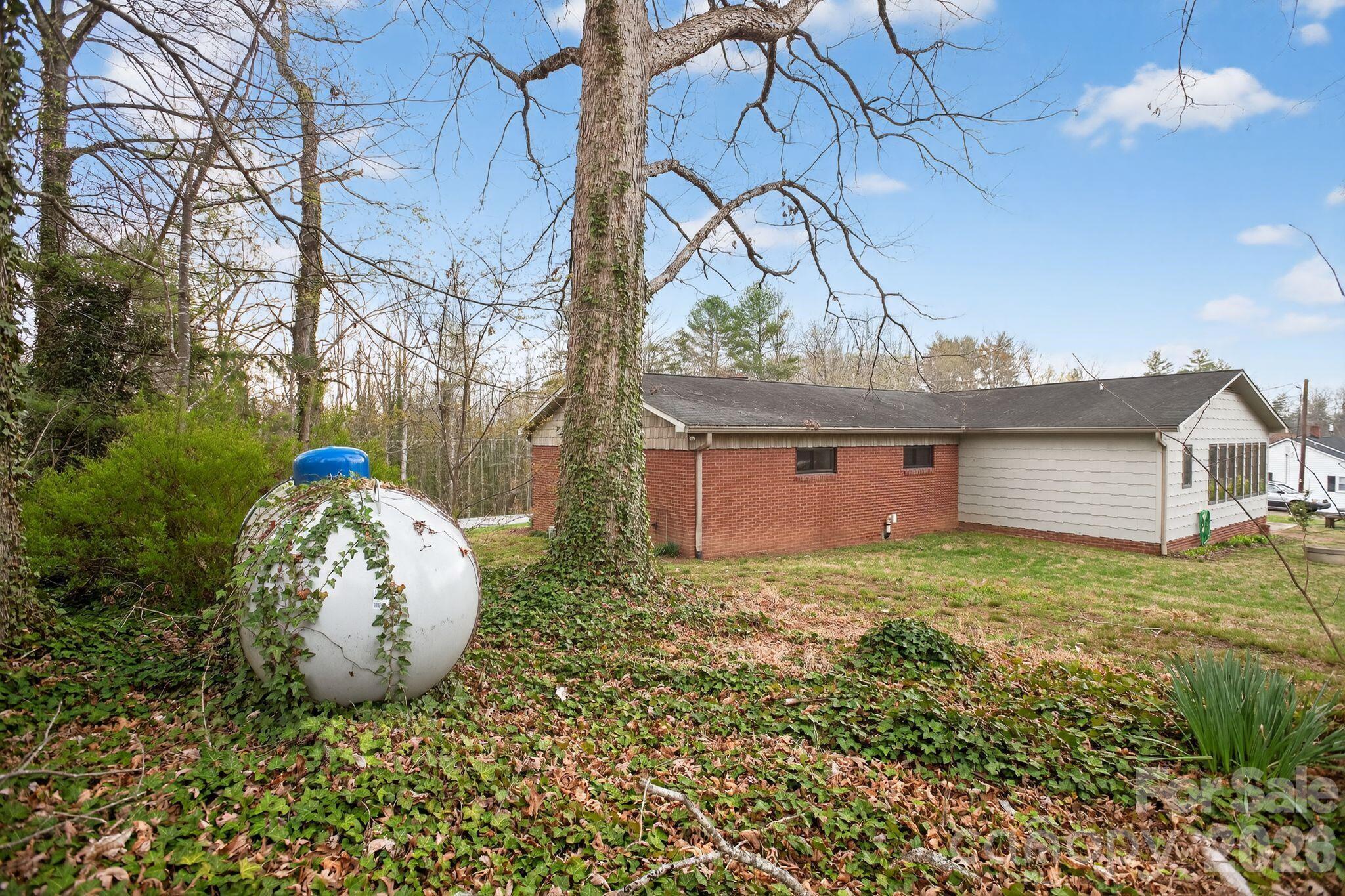 4783 Calico Road — Lenoir