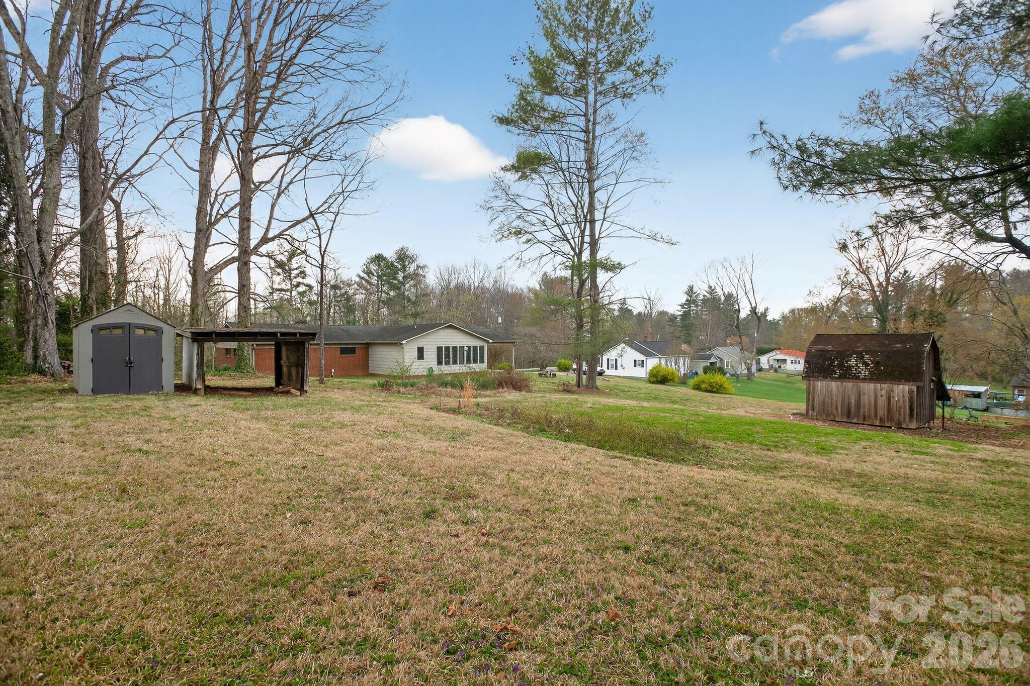 4783 Calico Road — Lenoir
