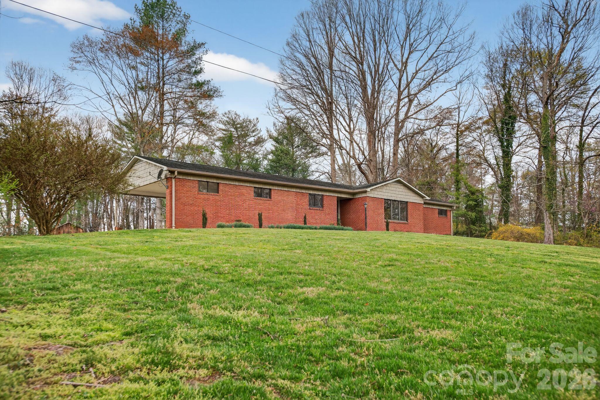 4783 Calico Road — Lenoir
