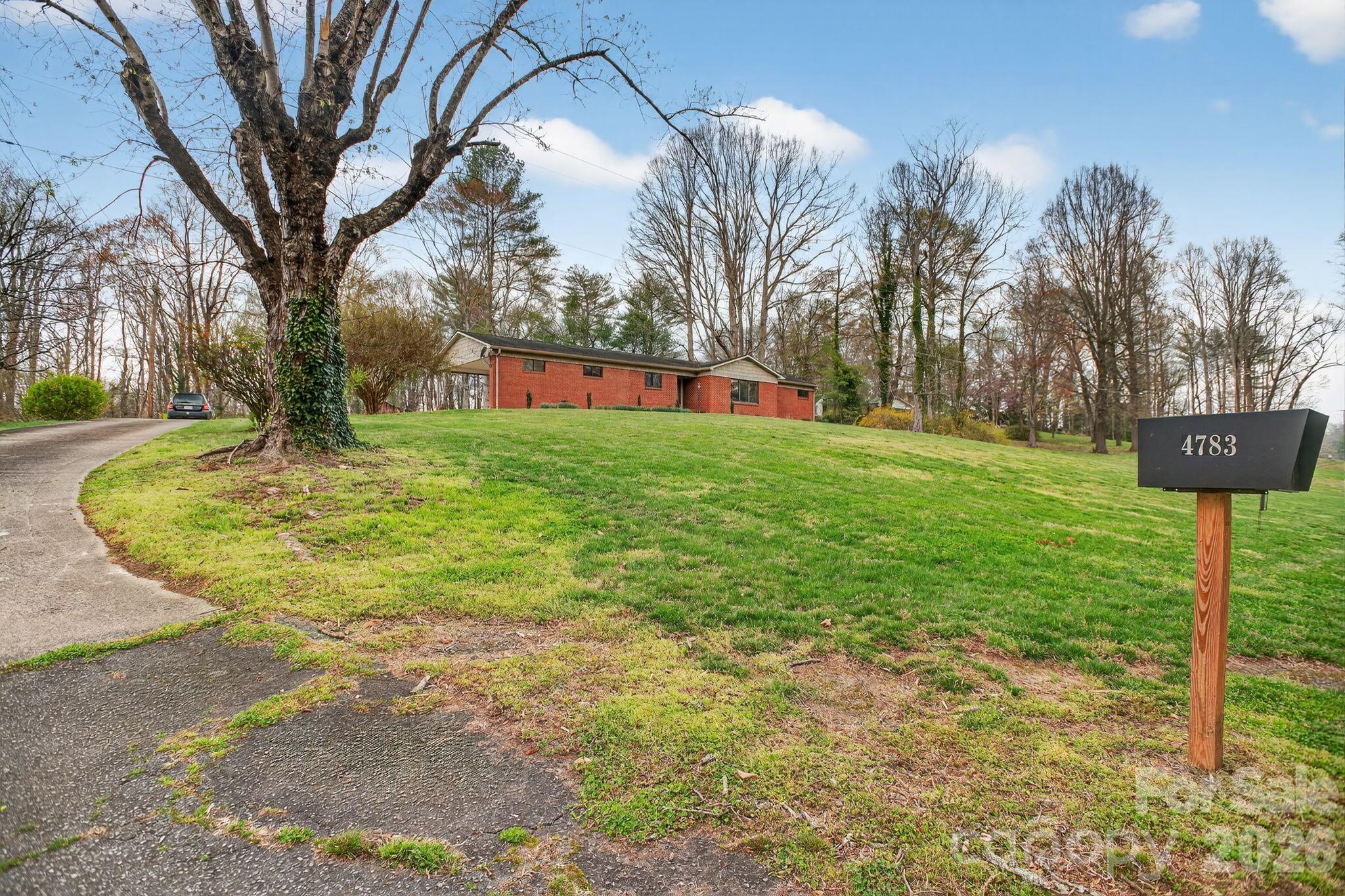 4783 Calico Road — Lenoir