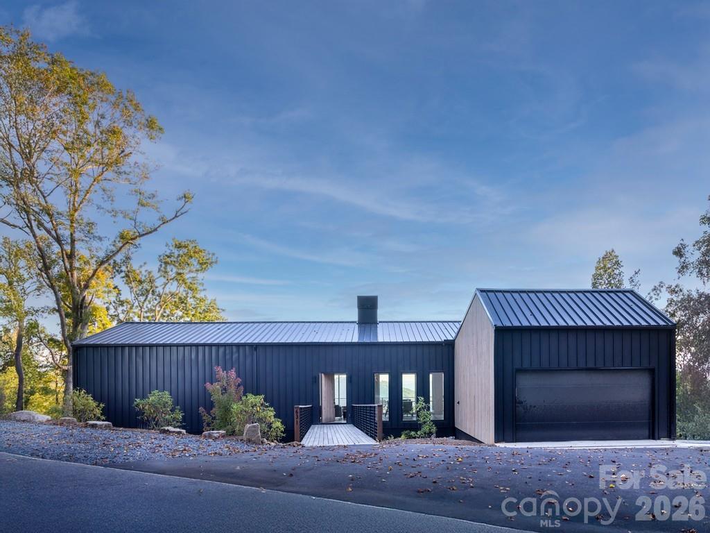631 Elk Mountain Scenic Highway — Asheville