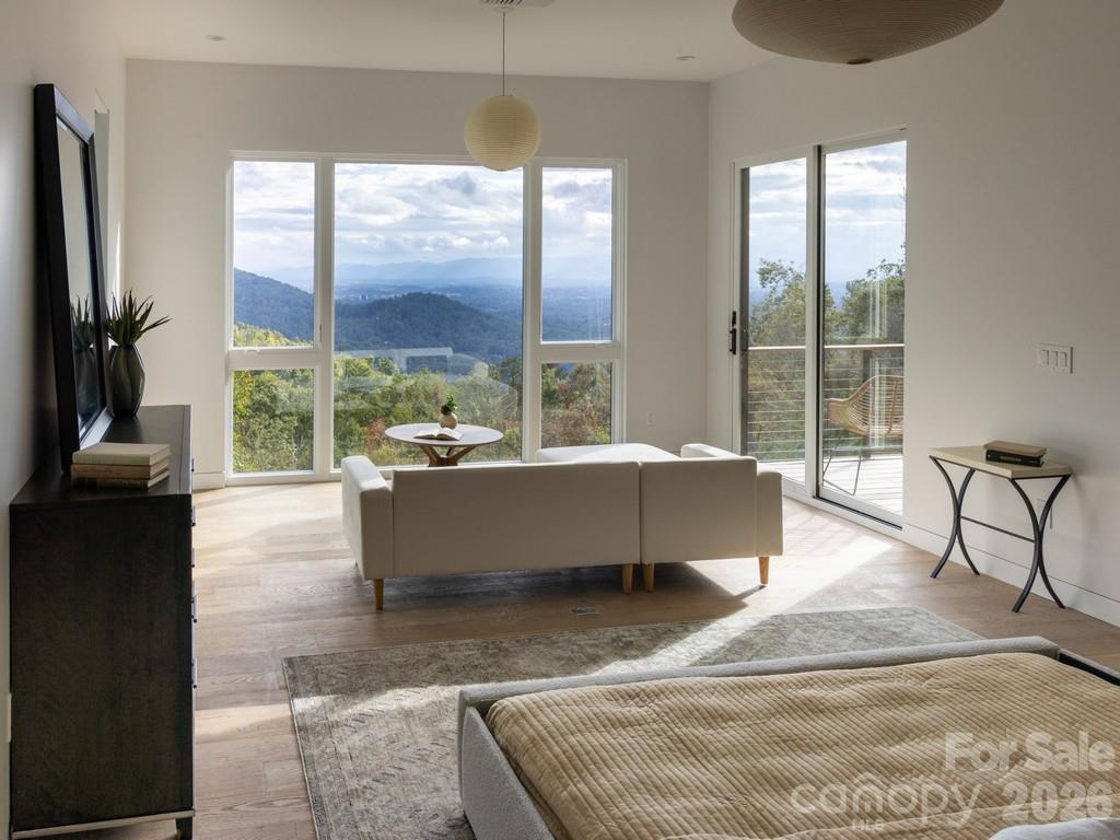 631 Elk Mountain Scenic Highway — Asheville