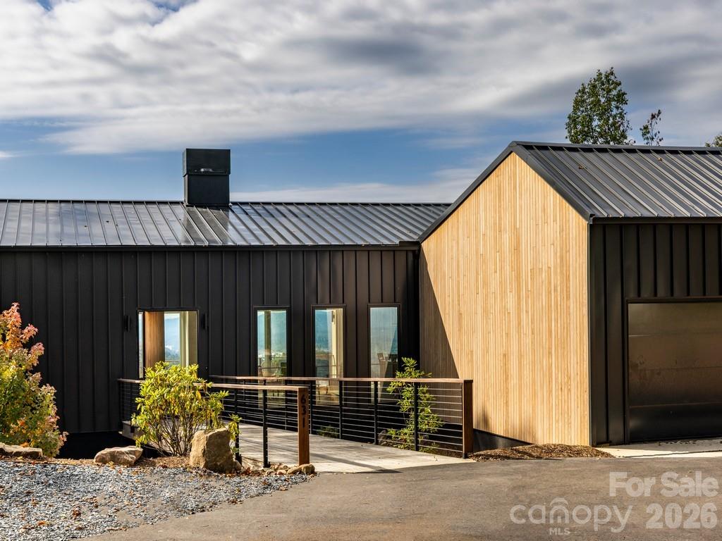 631 Elk Mountain Scenic Highway — Asheville