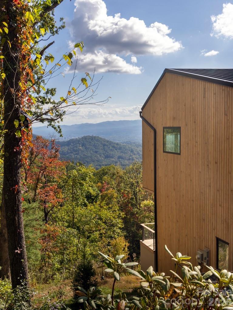 631 Elk Mountain Scenic Highway — Asheville