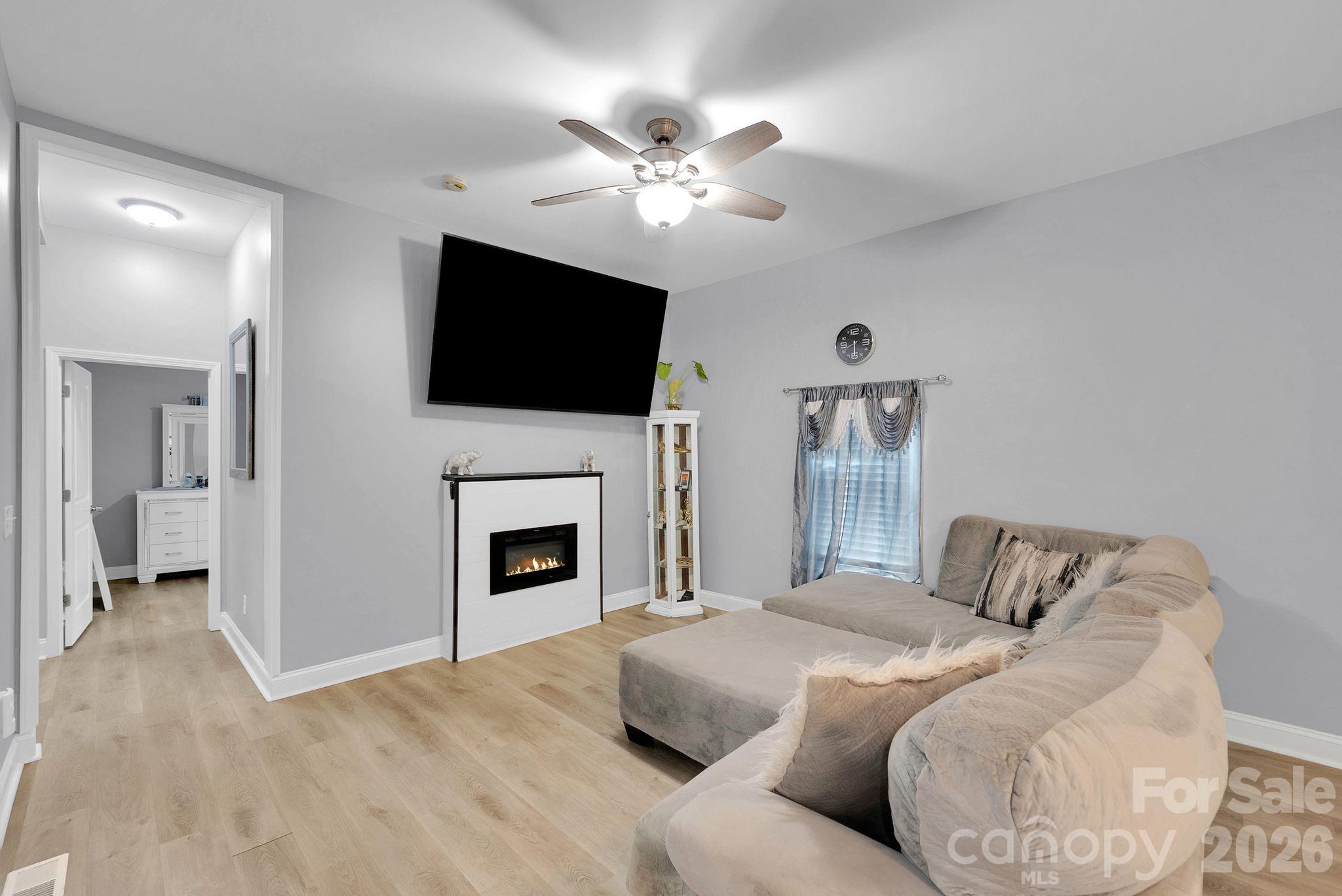 605 S Marietta Street — Gastonia