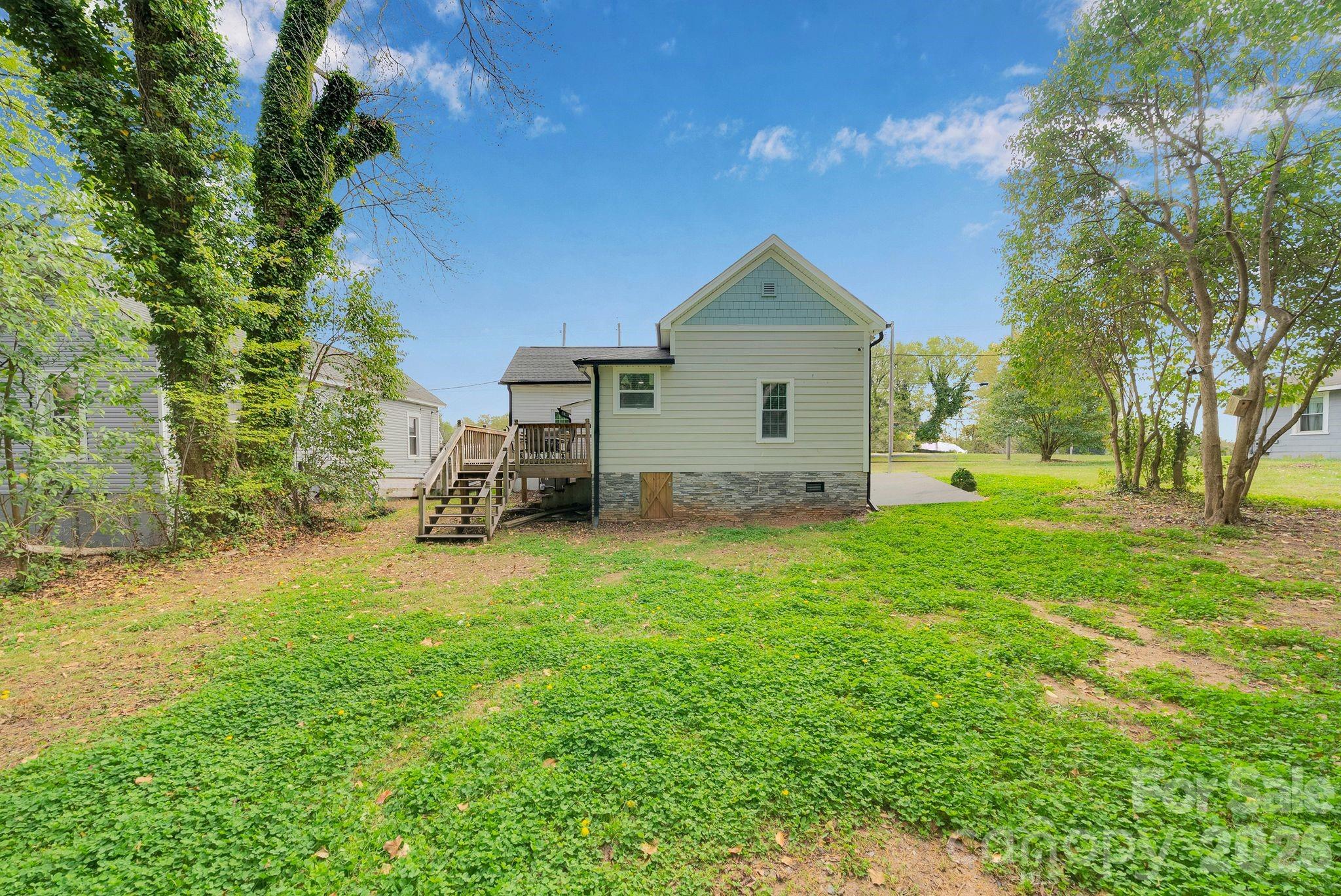 605 S Marietta Street — Gastonia