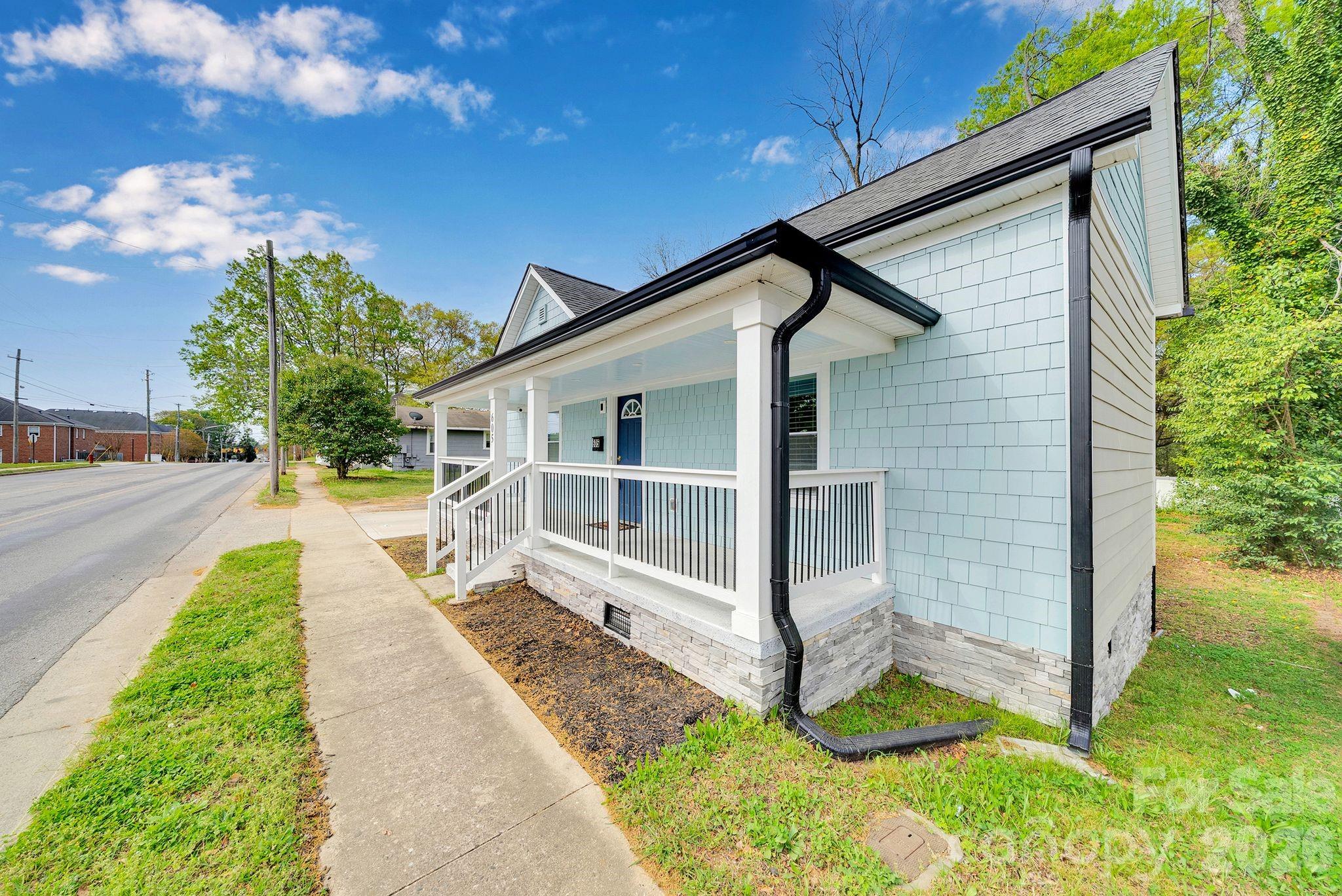 605 S Marietta Street — Gastonia