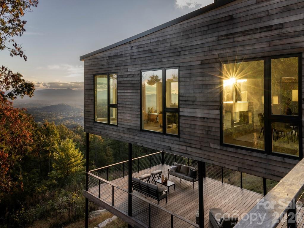 641 Elk Mountain Scenic Highway — Asheville
