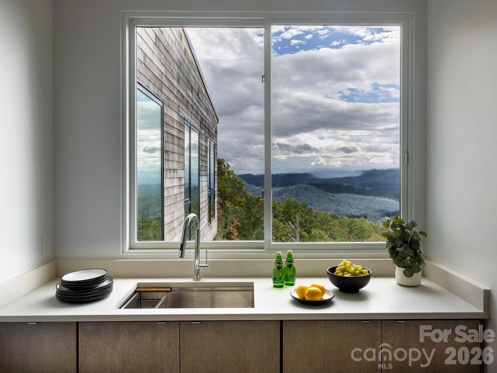 641 Elk Mountain Scenic Highway — Asheville