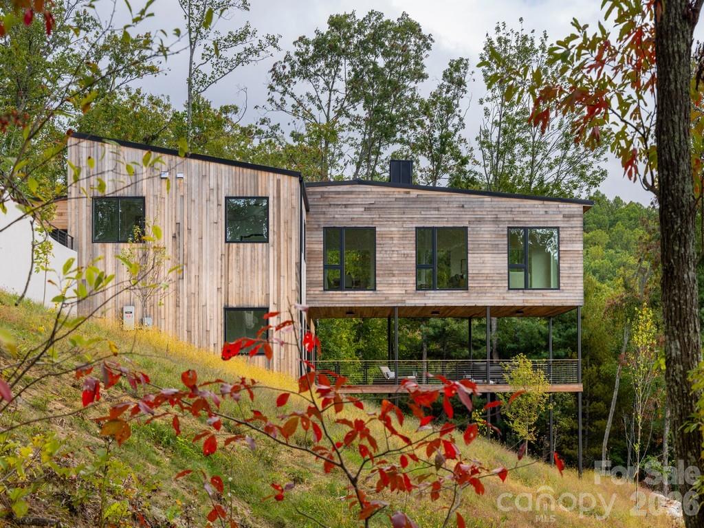 641 Elk Mountain Scenic Highway — Asheville