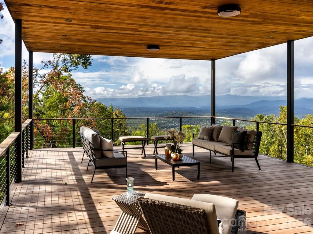 641 Elk Mountain Scenic Highway — Asheville