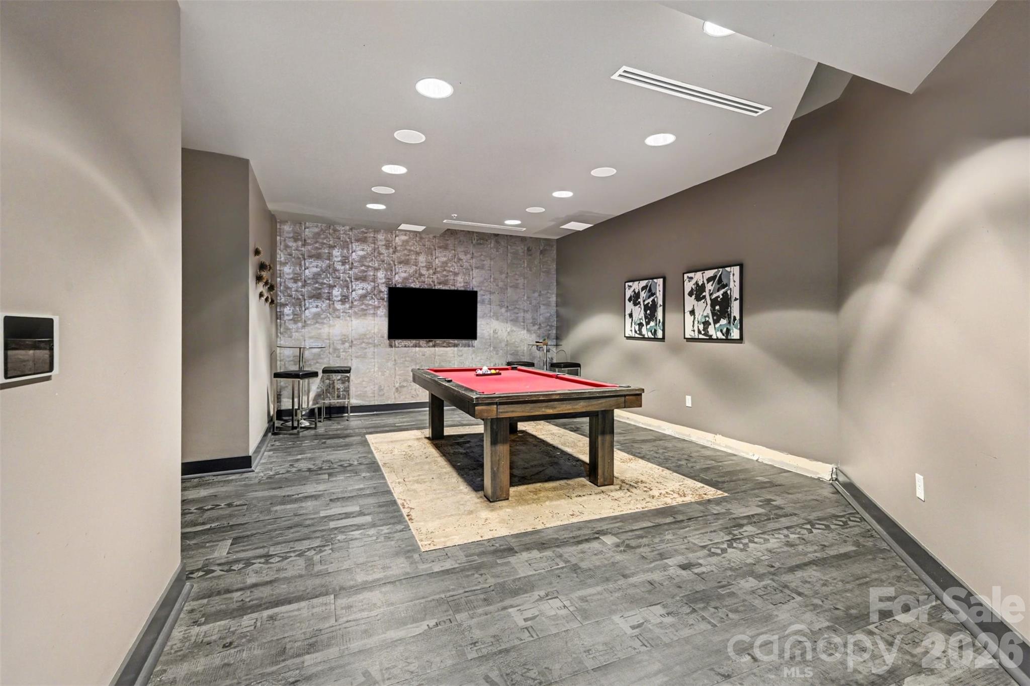 210 N Church Street #1411 — Charlotte