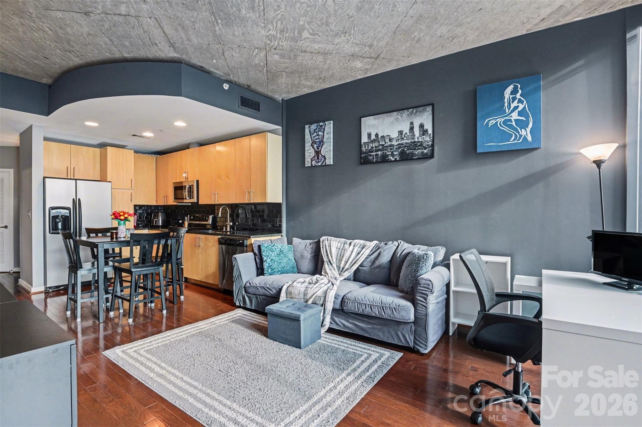 210 N Church Street #1411 — Charlotte