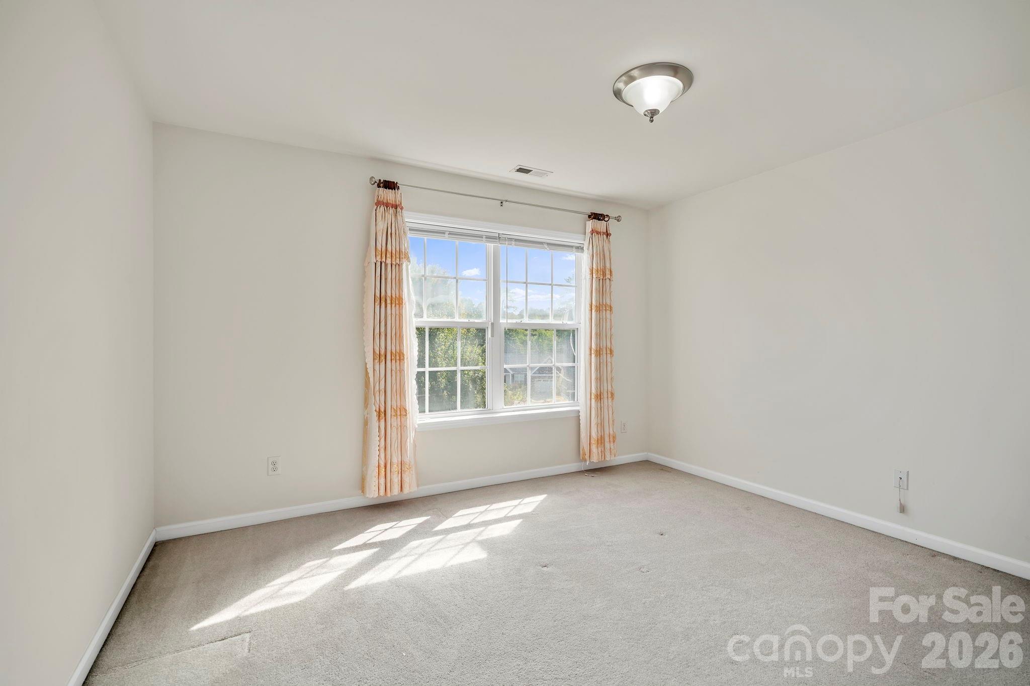 2 Breyerton Court — Asheville