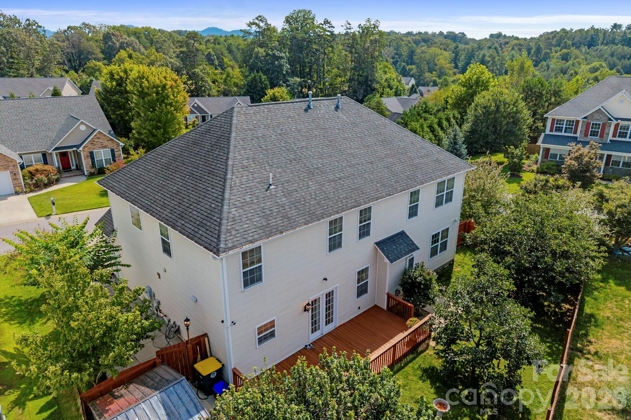 2 Breyerton Court — Asheville