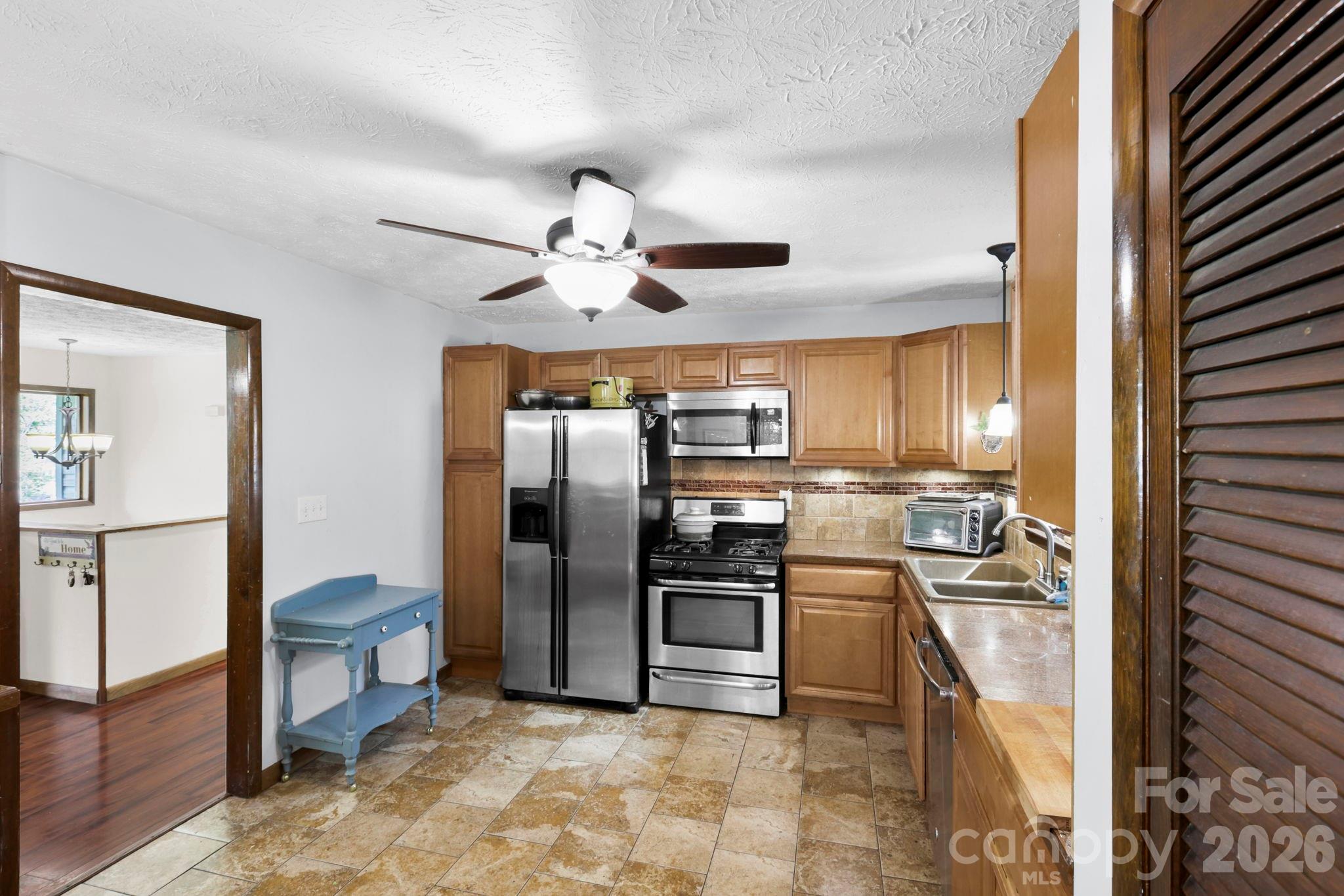 150 Timberlane Drive — Etowah