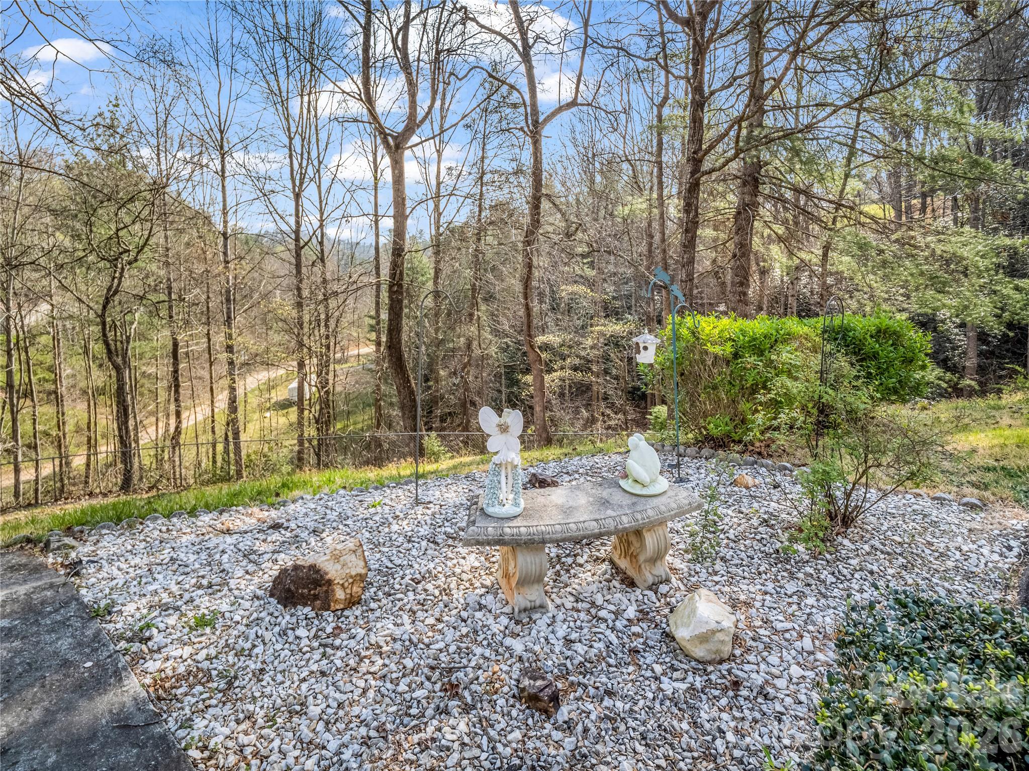 48 Laurel Cove Road — Leicester