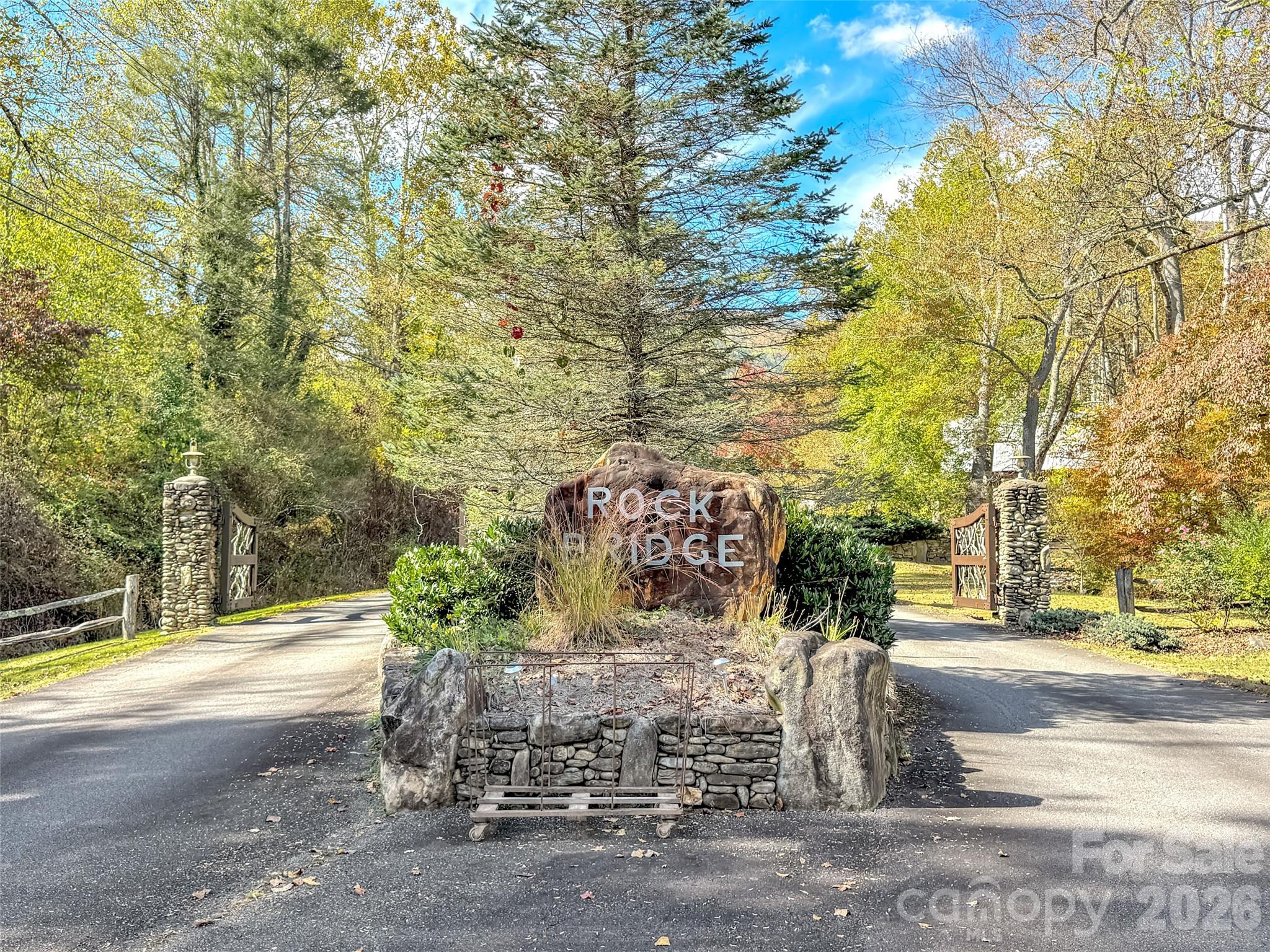 282 Tamarack Trail — Waynesville