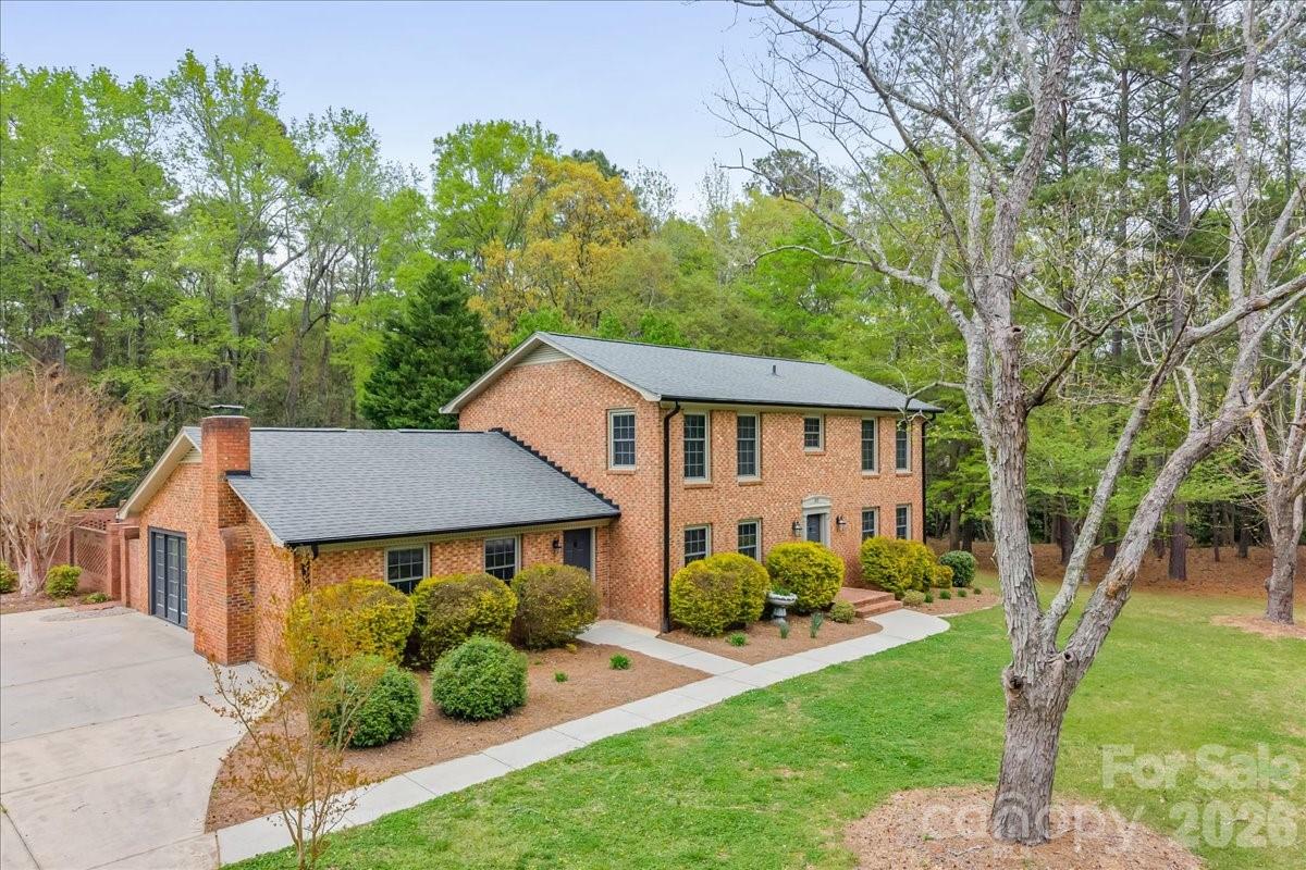 207 Williamsburg Lane — Wadesboro