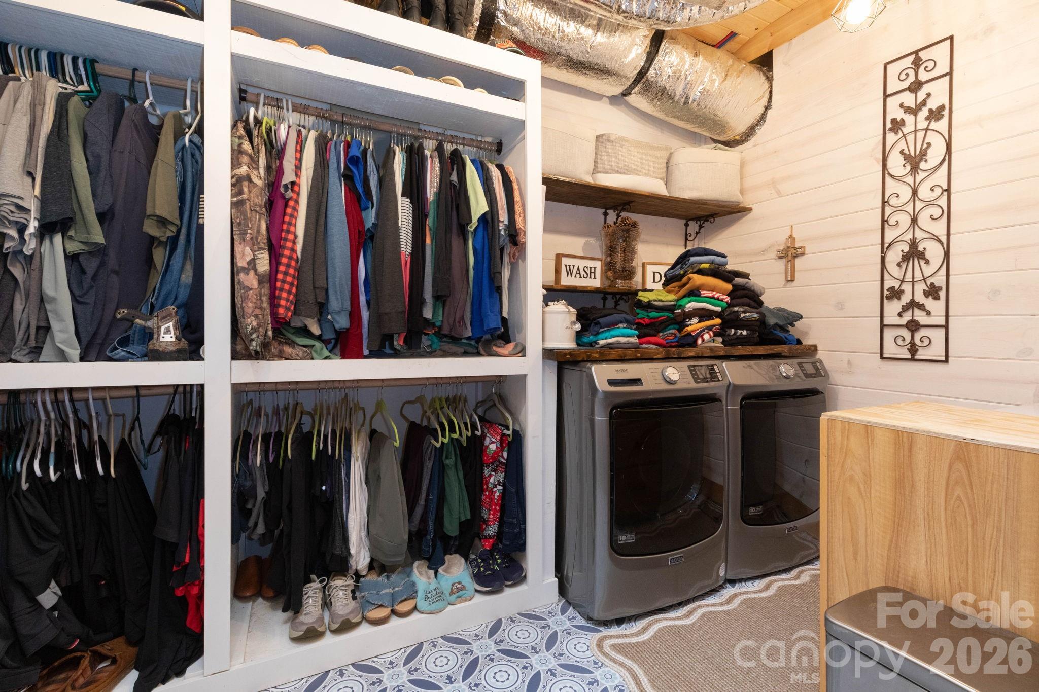 75 mypie Drive — Sylva