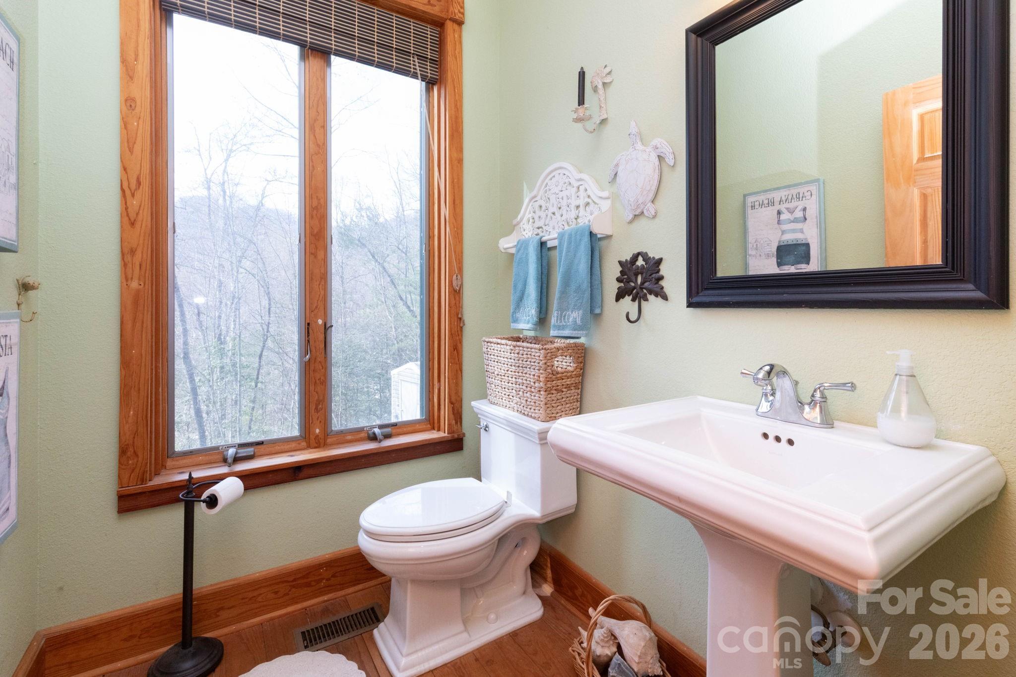 75 mypie Drive — Sylva