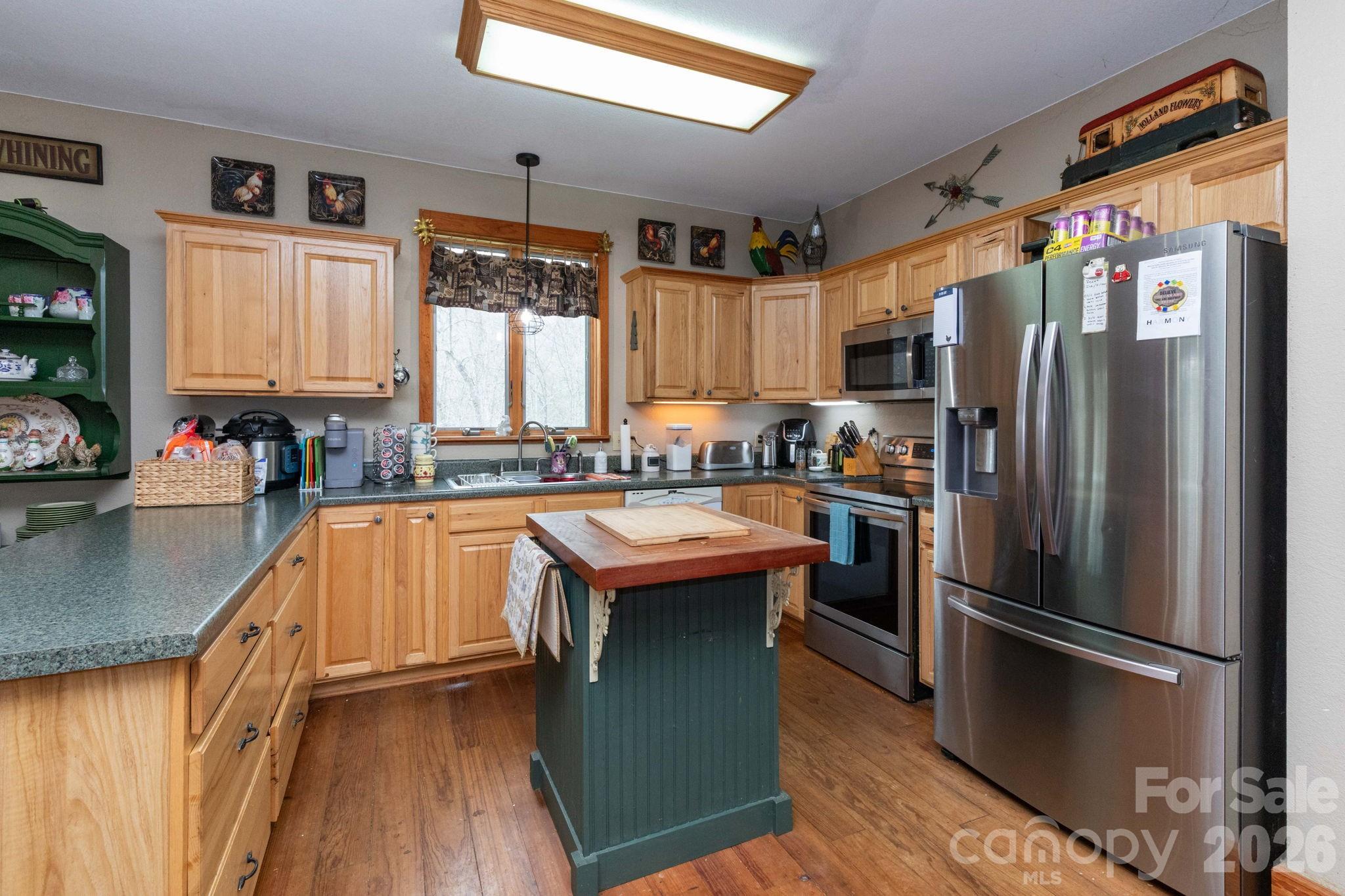 75 mypie Drive — Sylva