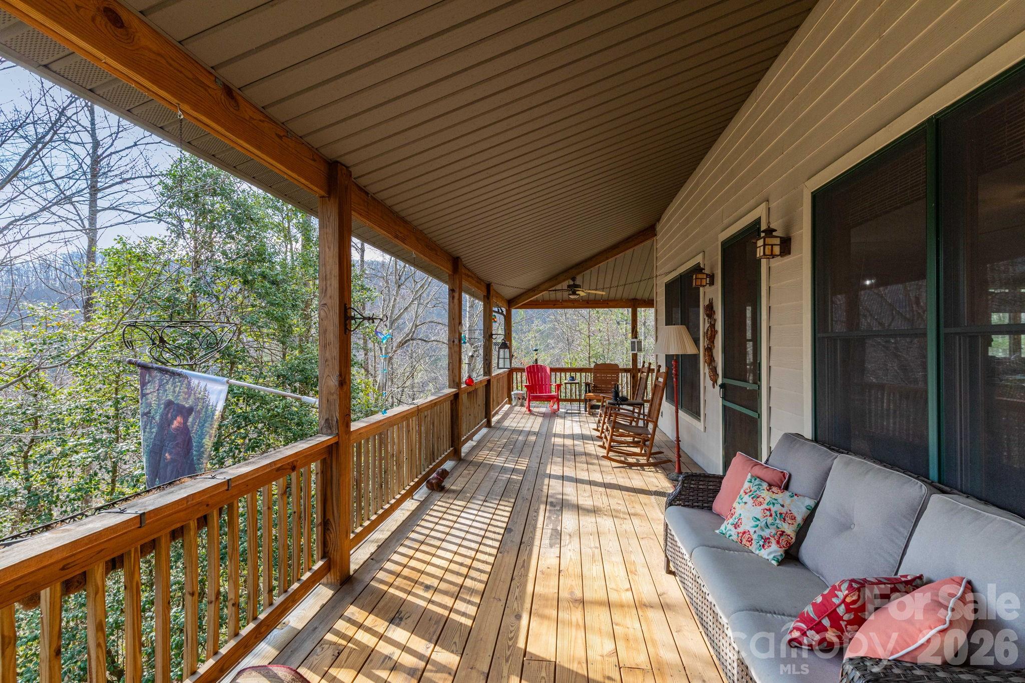 75 mypie Drive — Sylva