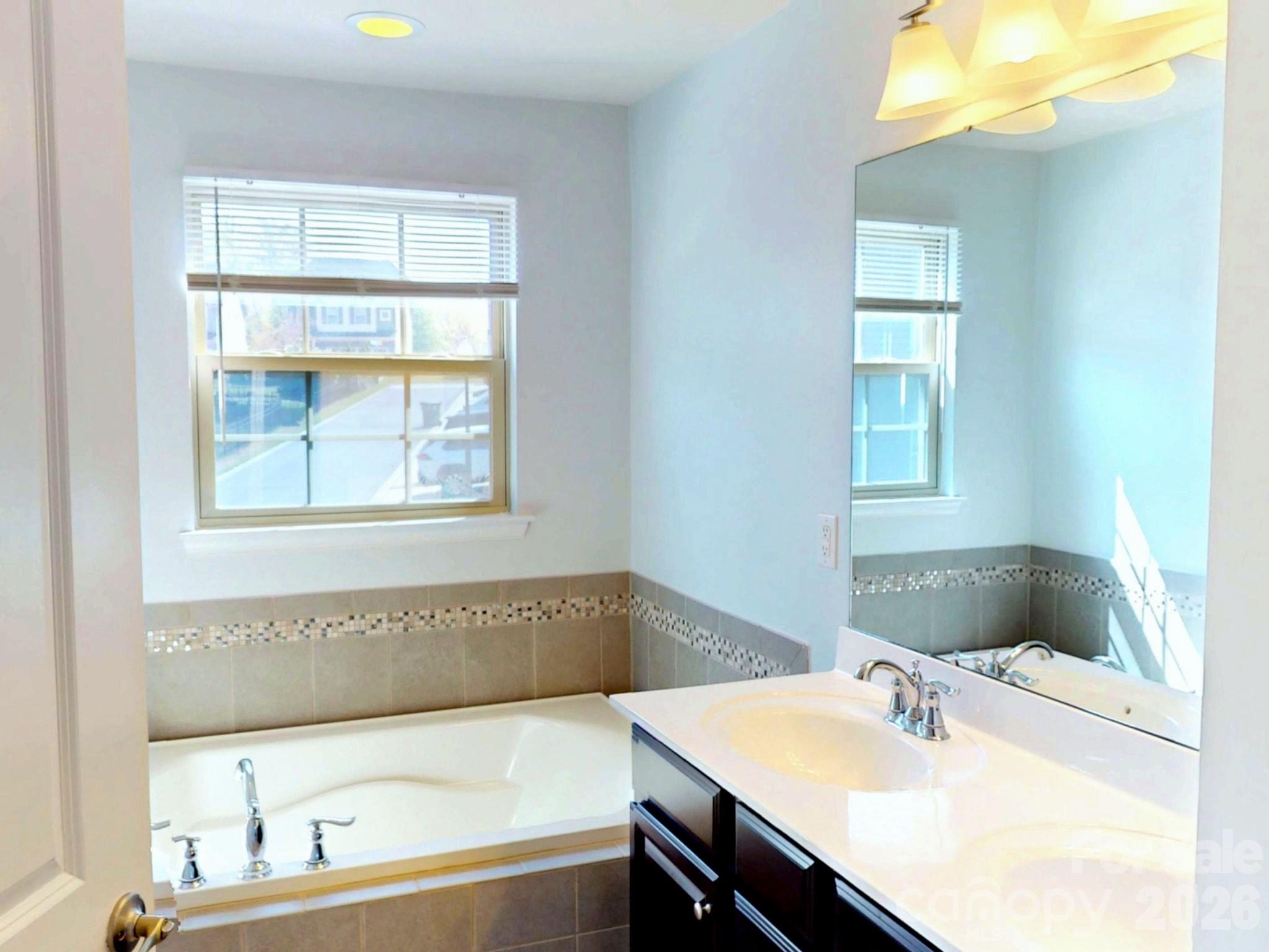 1637 Fleetwood Drive — Charlotte