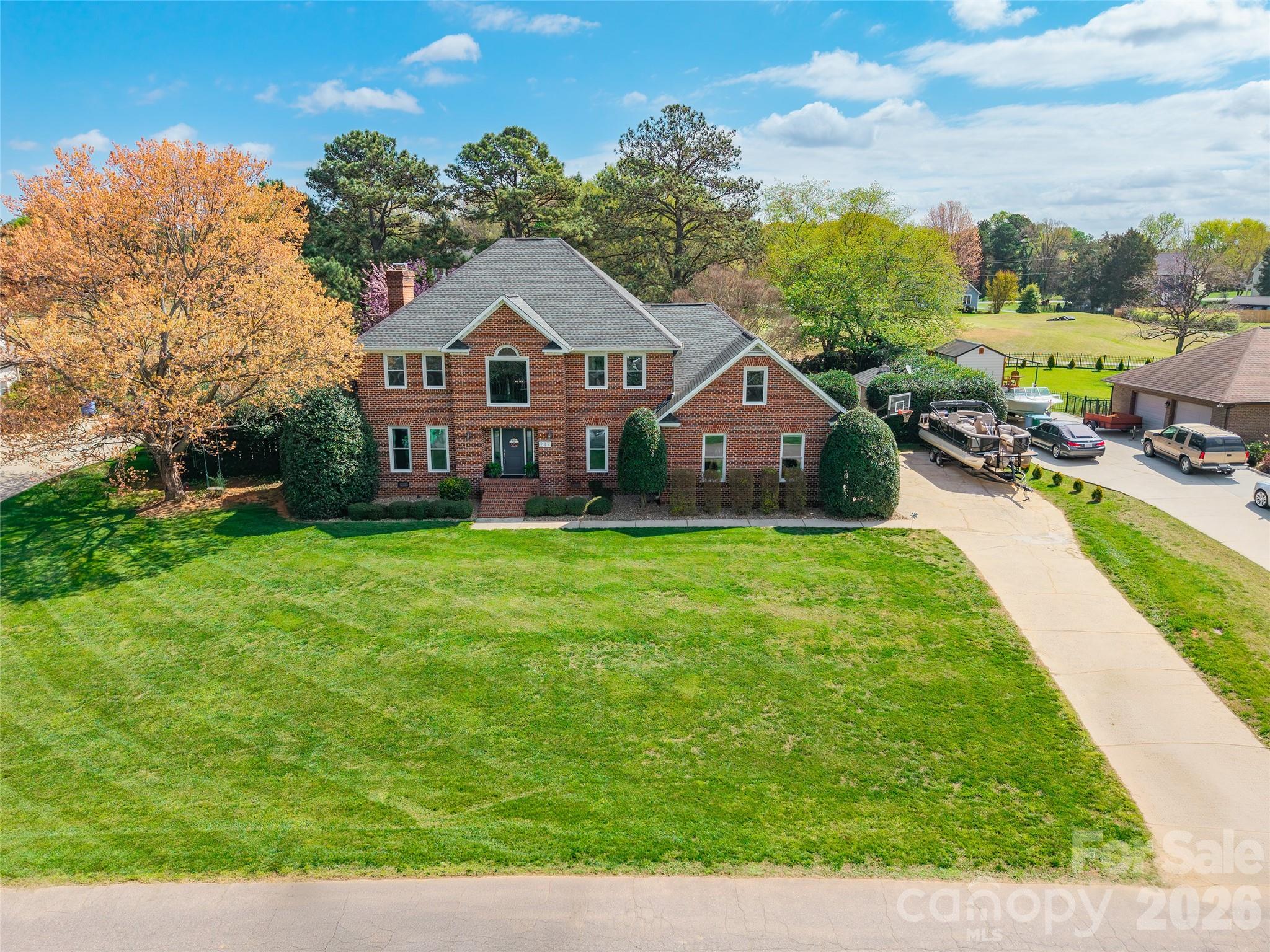 217 Spring Run Drive — Mooresville