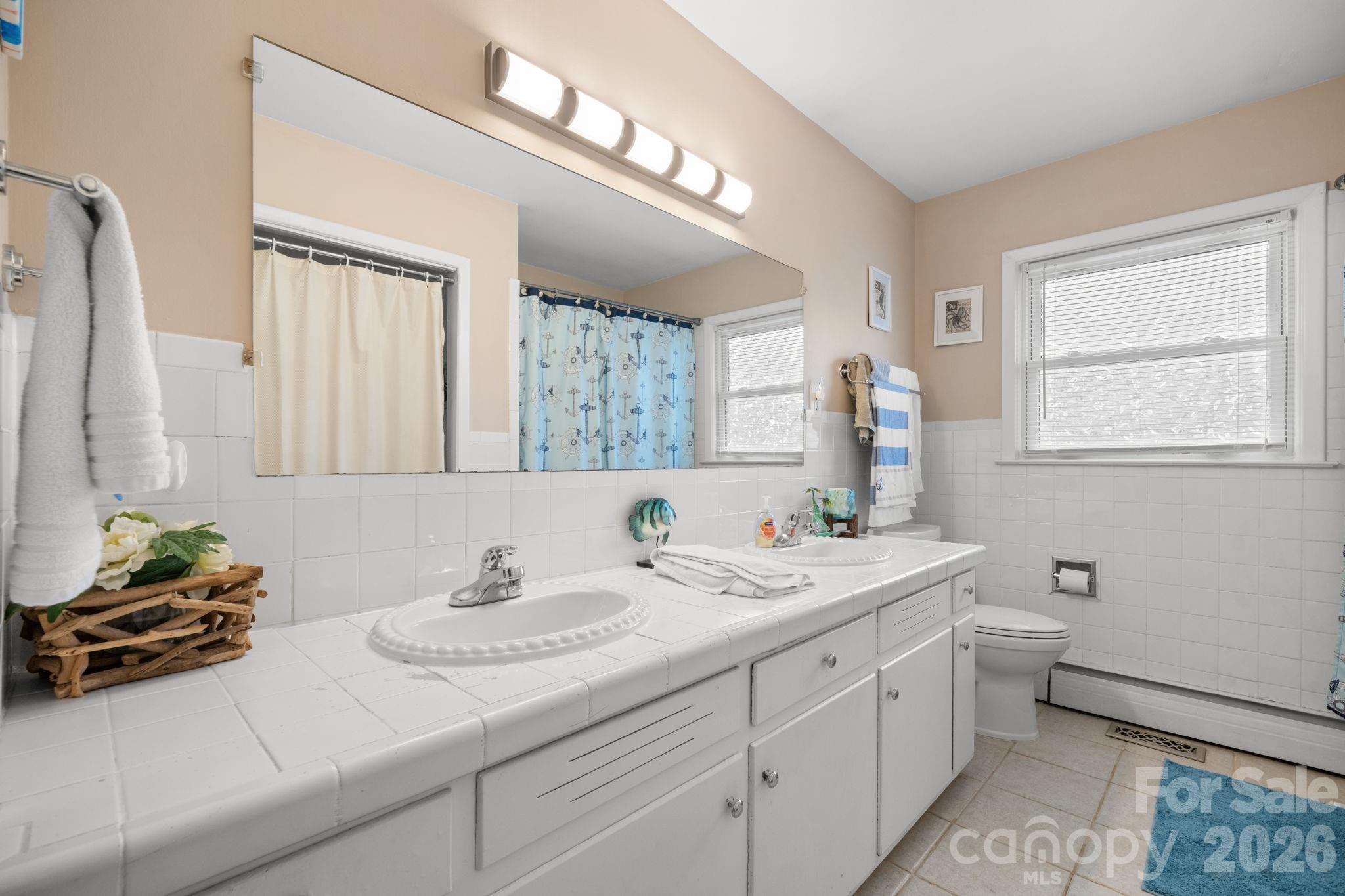 118 Whitley Road — Morganton